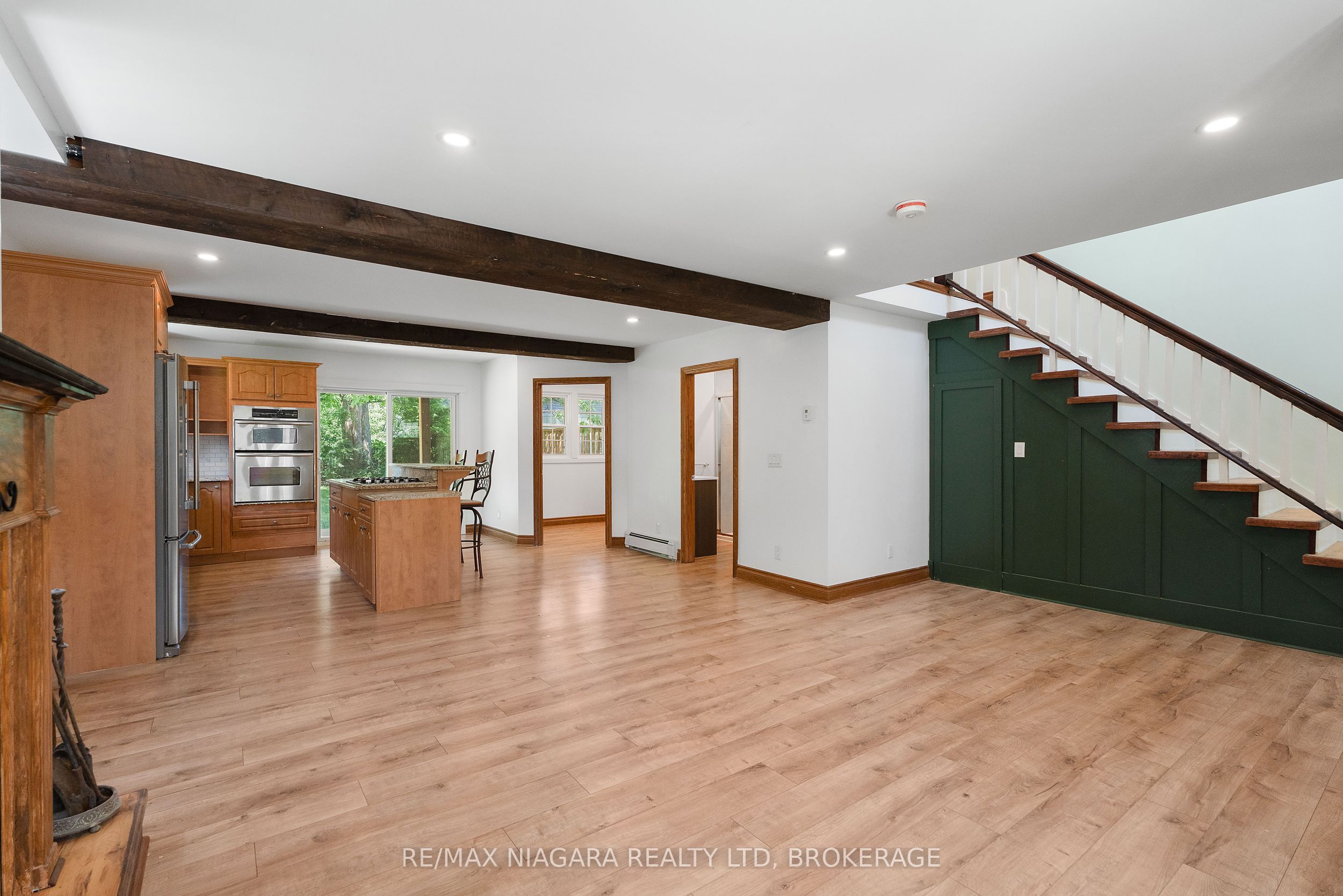 3054 Thunder Bay Road Property Photo 6