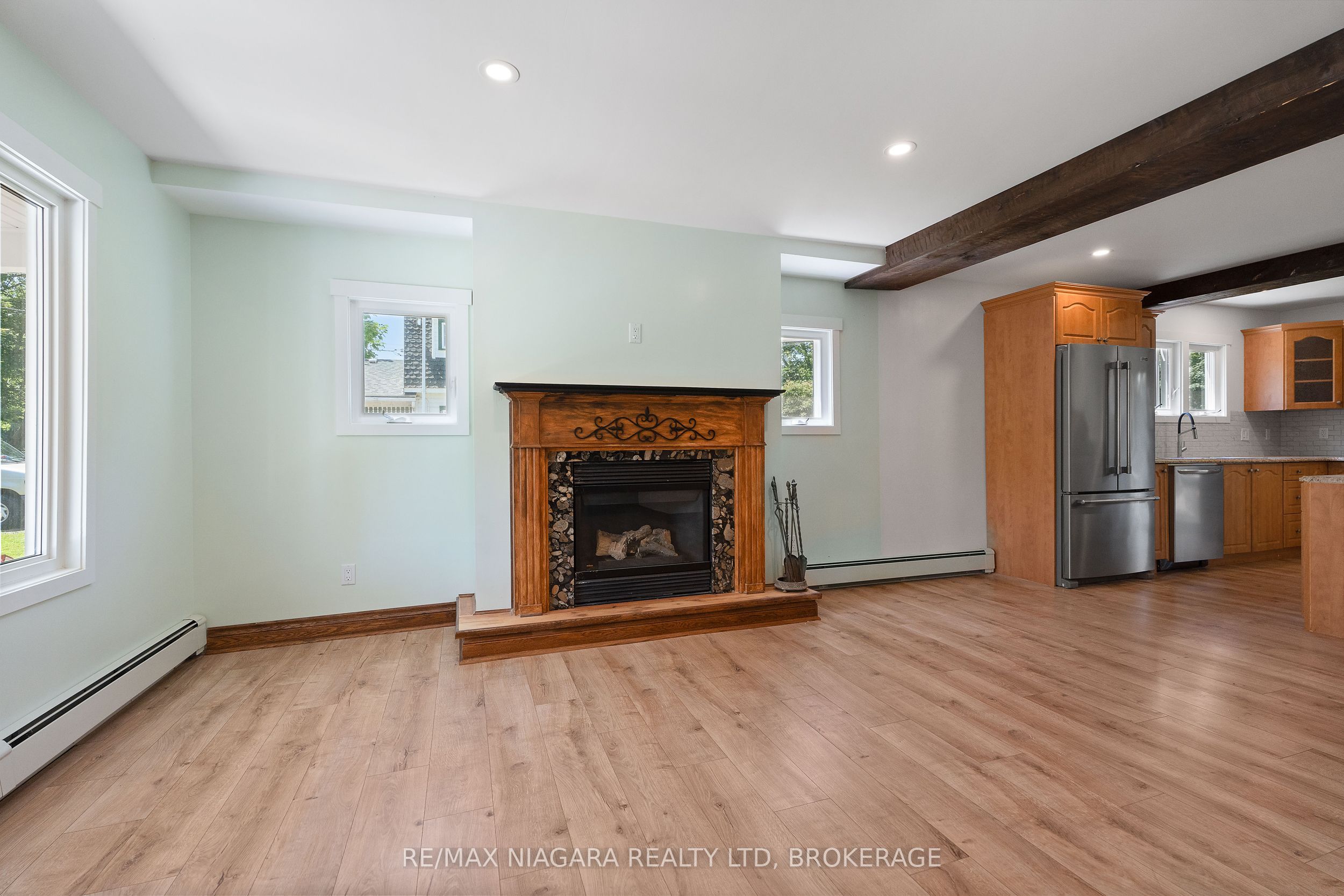 3054 Thunder Bay Road Property Photo 9