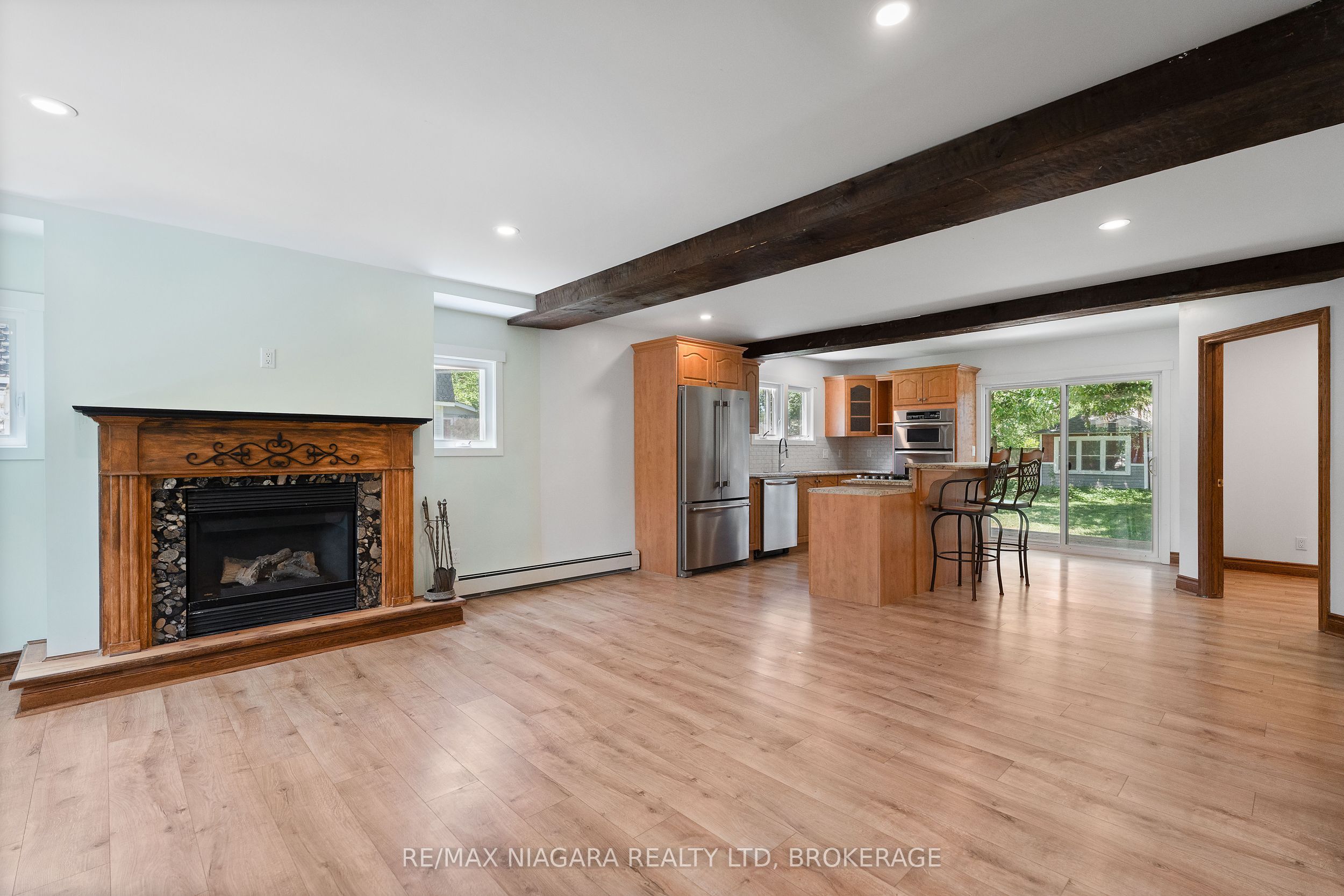 3054 Thunder Bay Road Property Photo 10