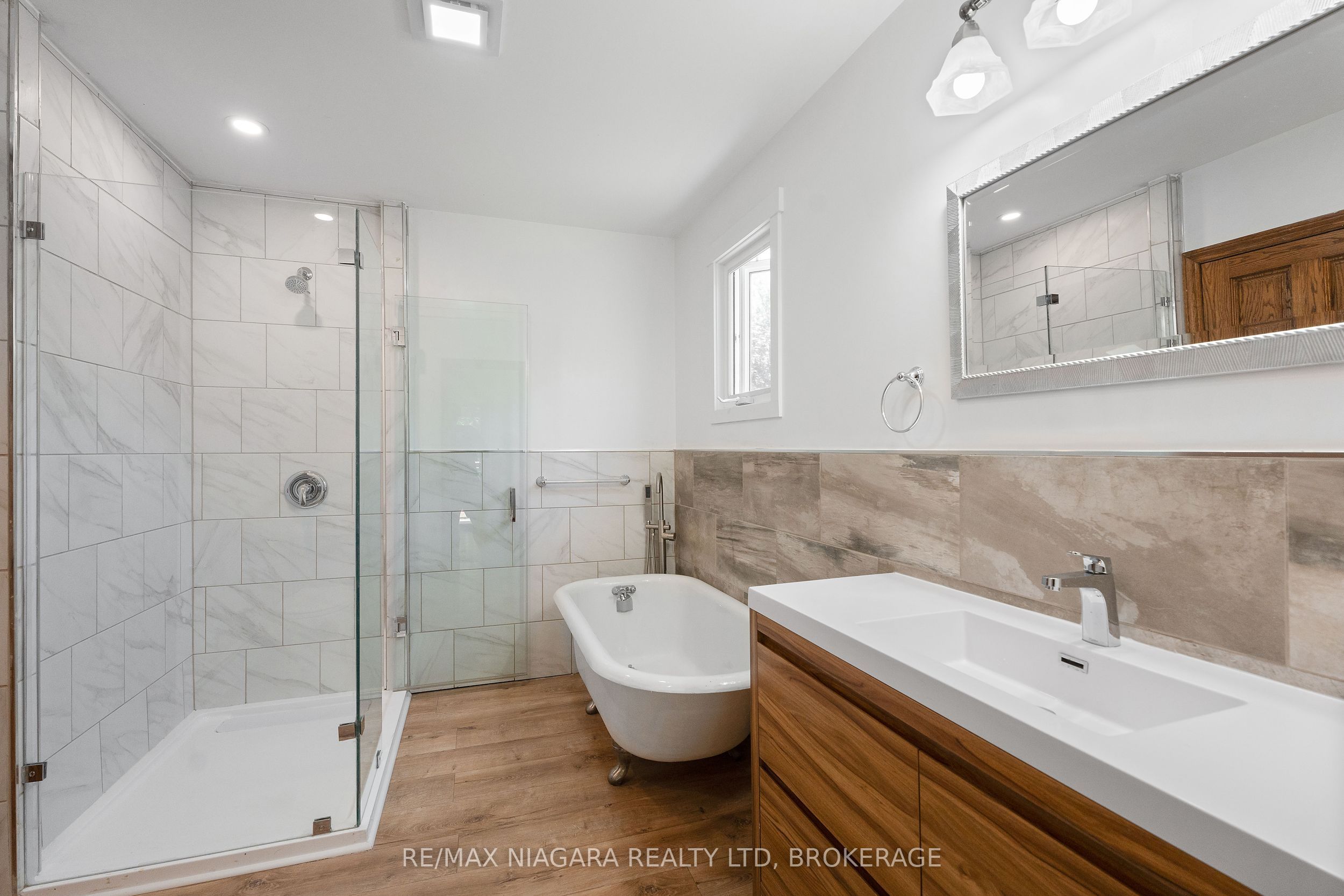 3054 Thunder Bay Road Property Photo 18