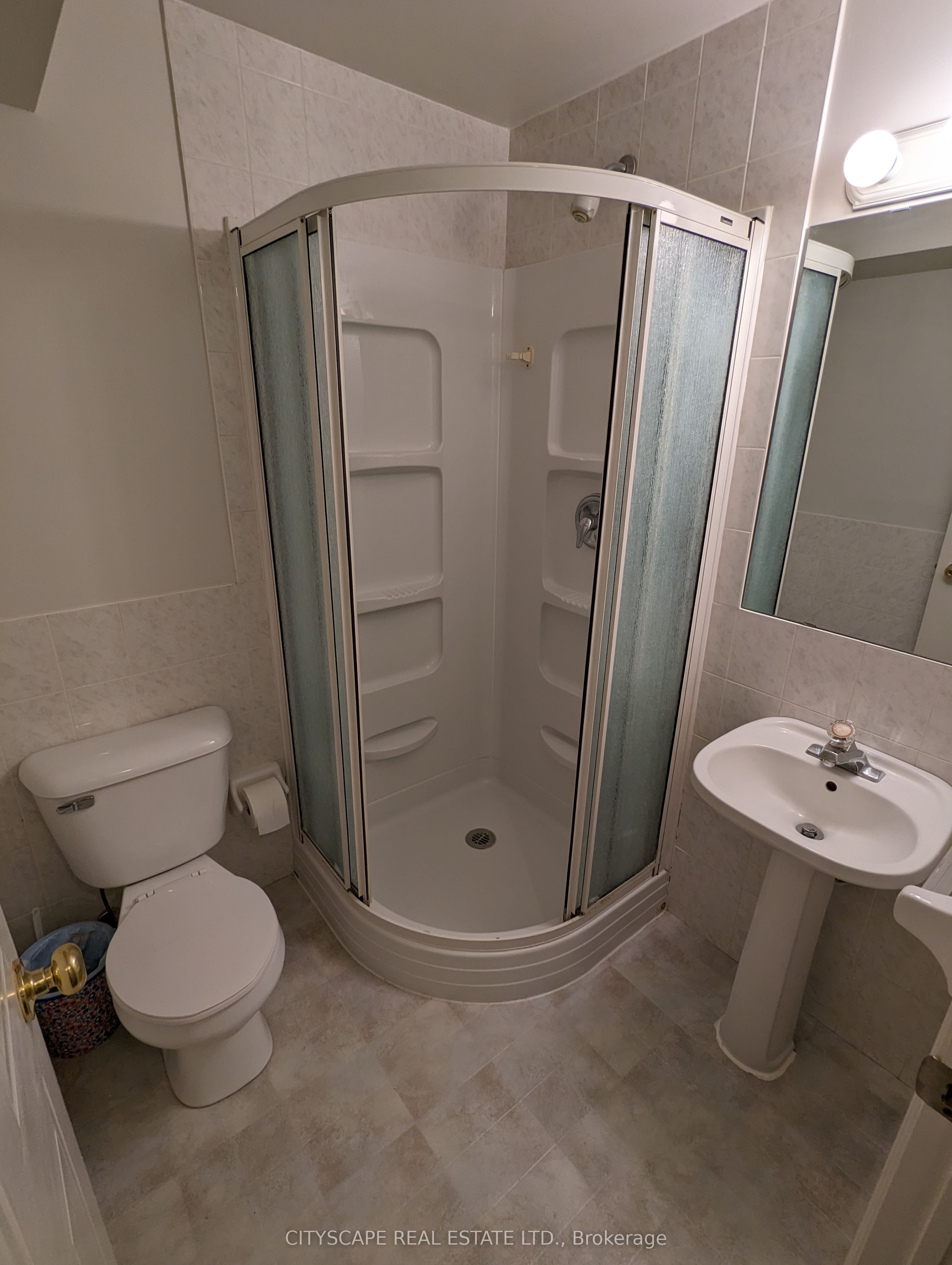 250 Keats Way 17 Property Photo 29