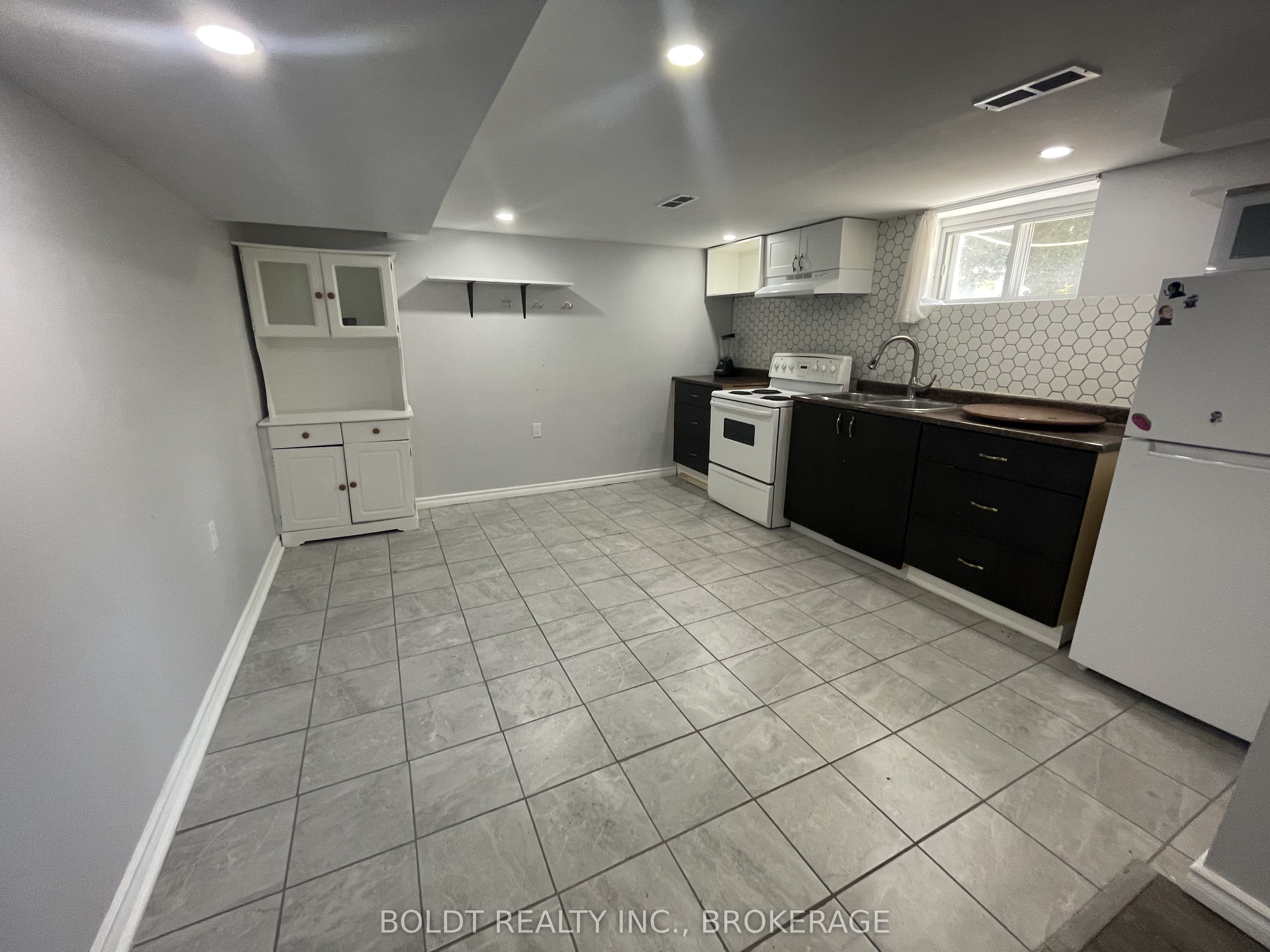 5145 Rice Crescent Property Photo 18