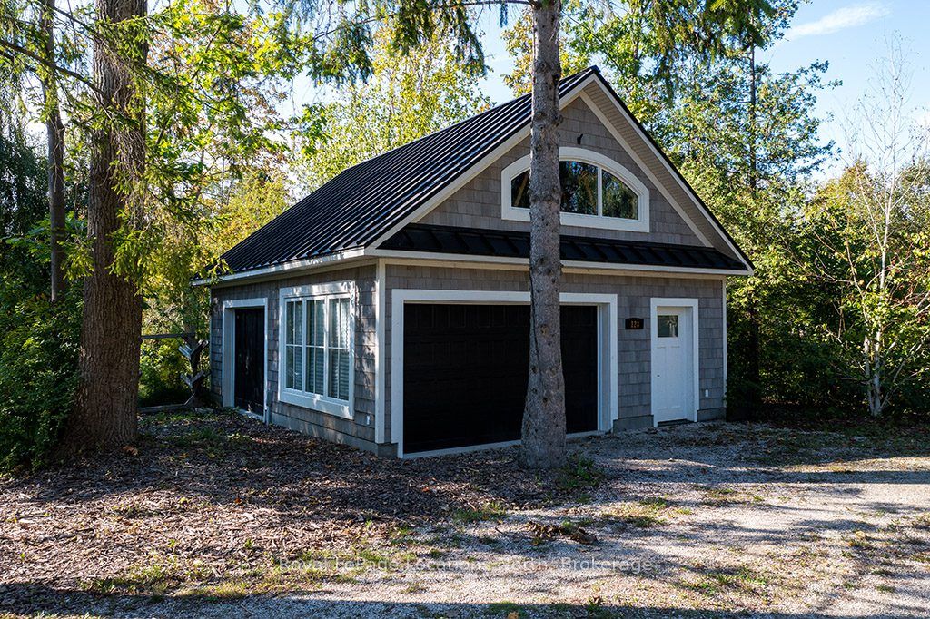 128 Teskey Drive Property Photo 23