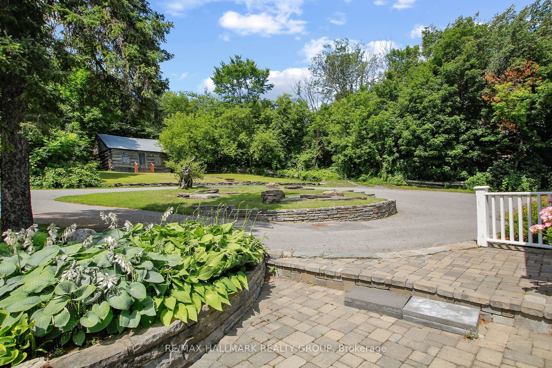 350 Berry Side Road Property Photo 6