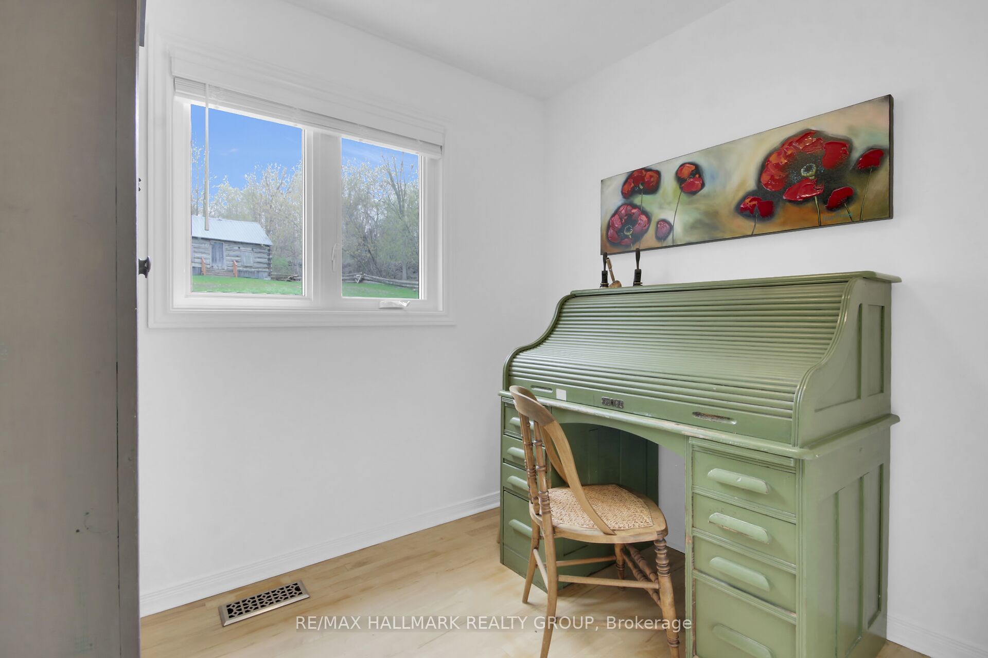 350 Berry Side Road Property Photo 15