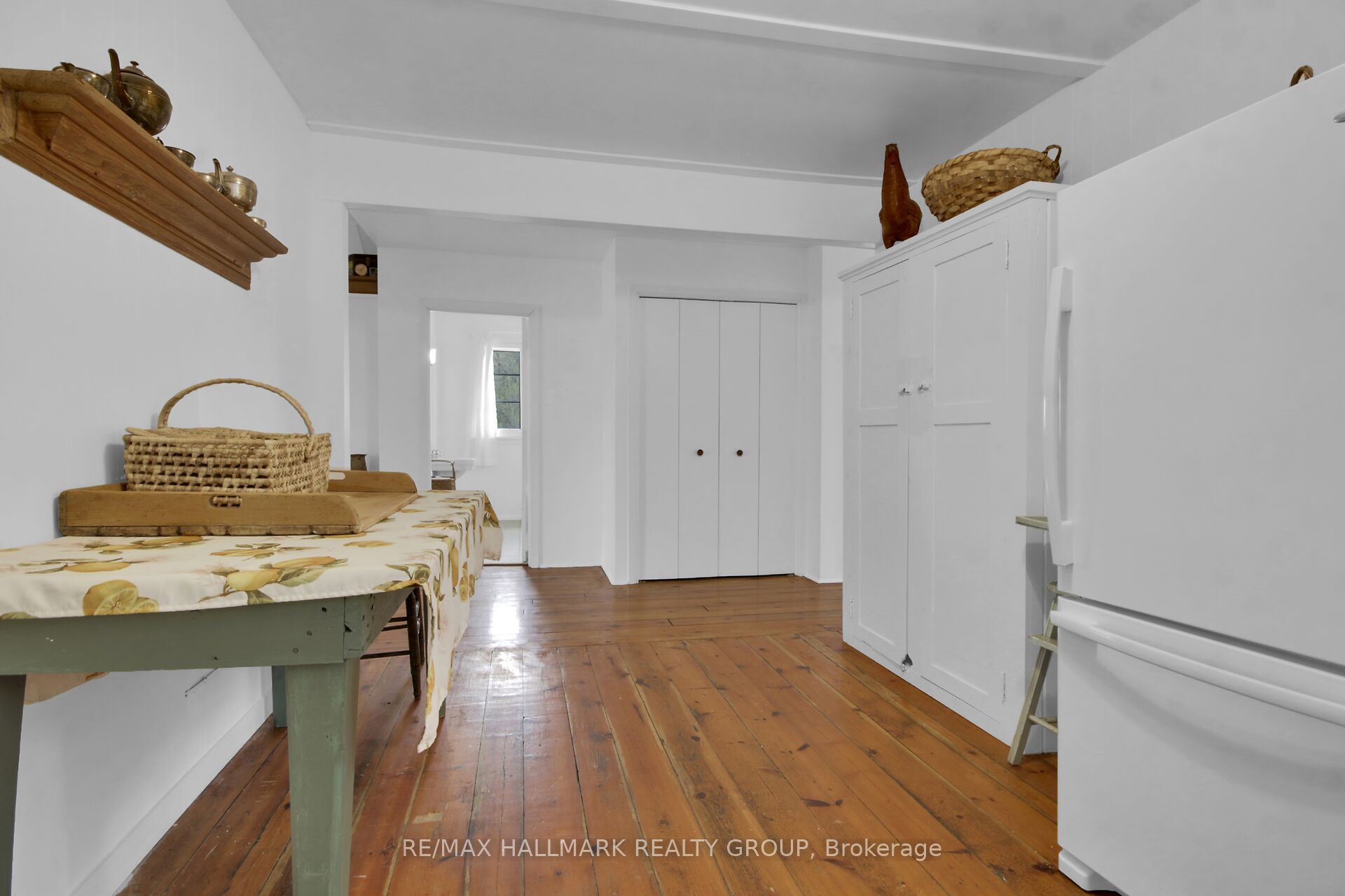 350 Berry Side Road Property Photo 22