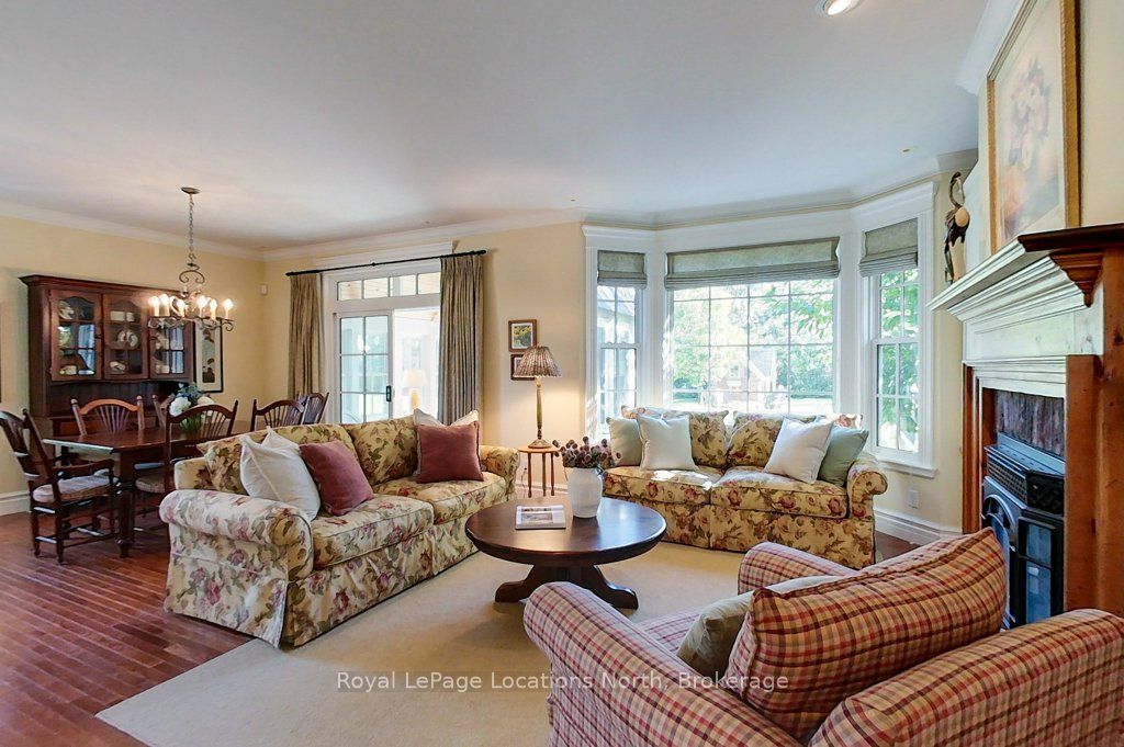 202 Snowbridge Way Property Photo 13