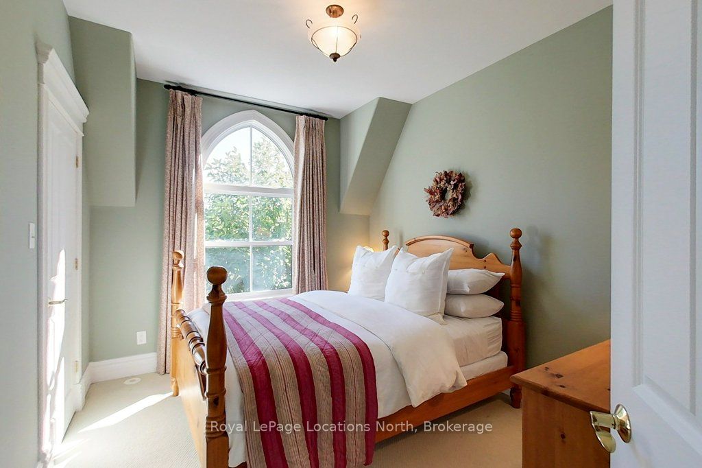 202 Snowbridge Way Property Photo 21