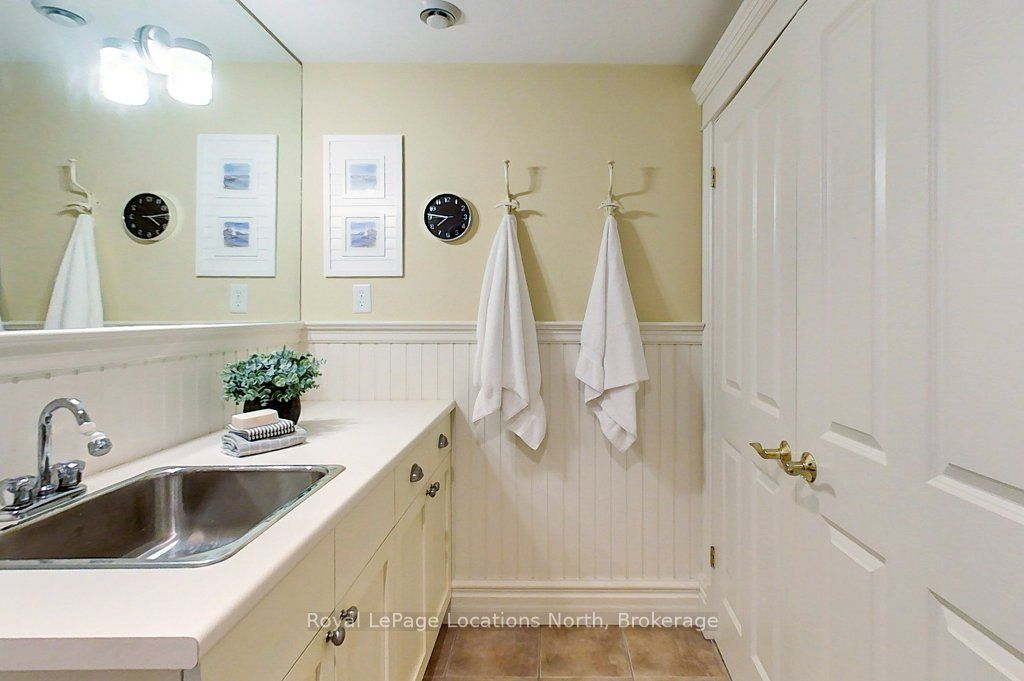 202 Snowbridge Way Property Photo 26