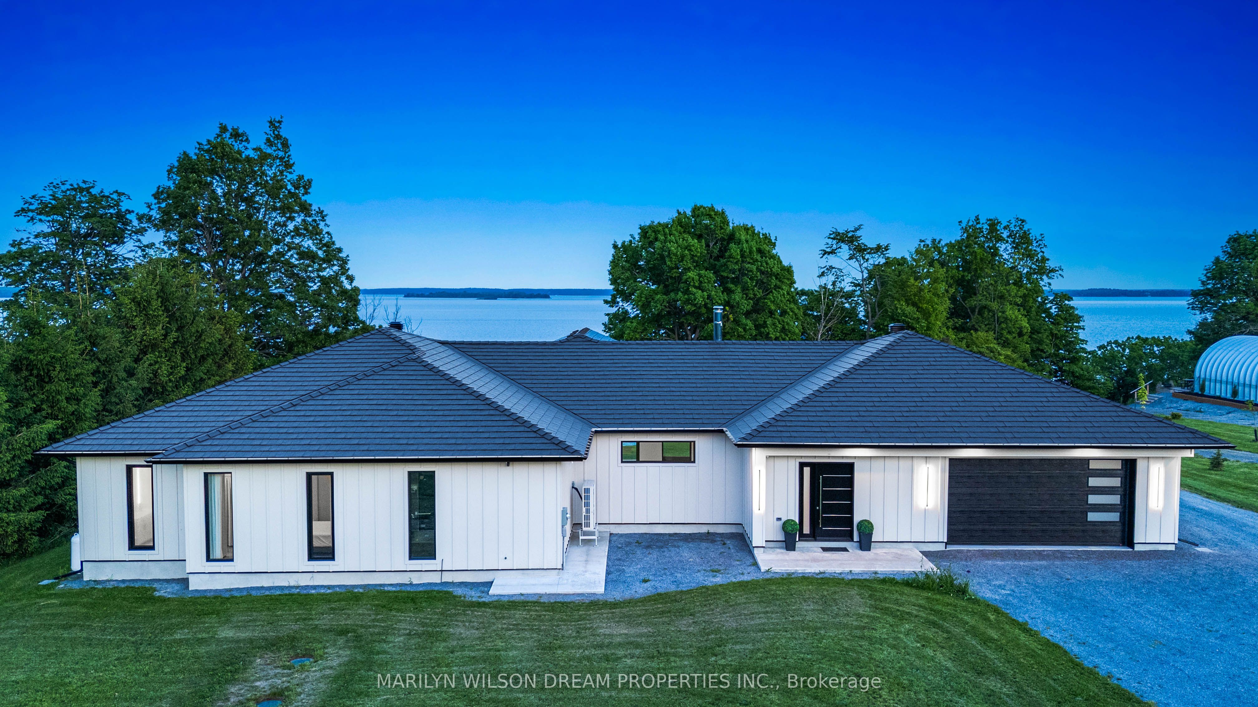 2486 Howe Island Drive Property Photo 1