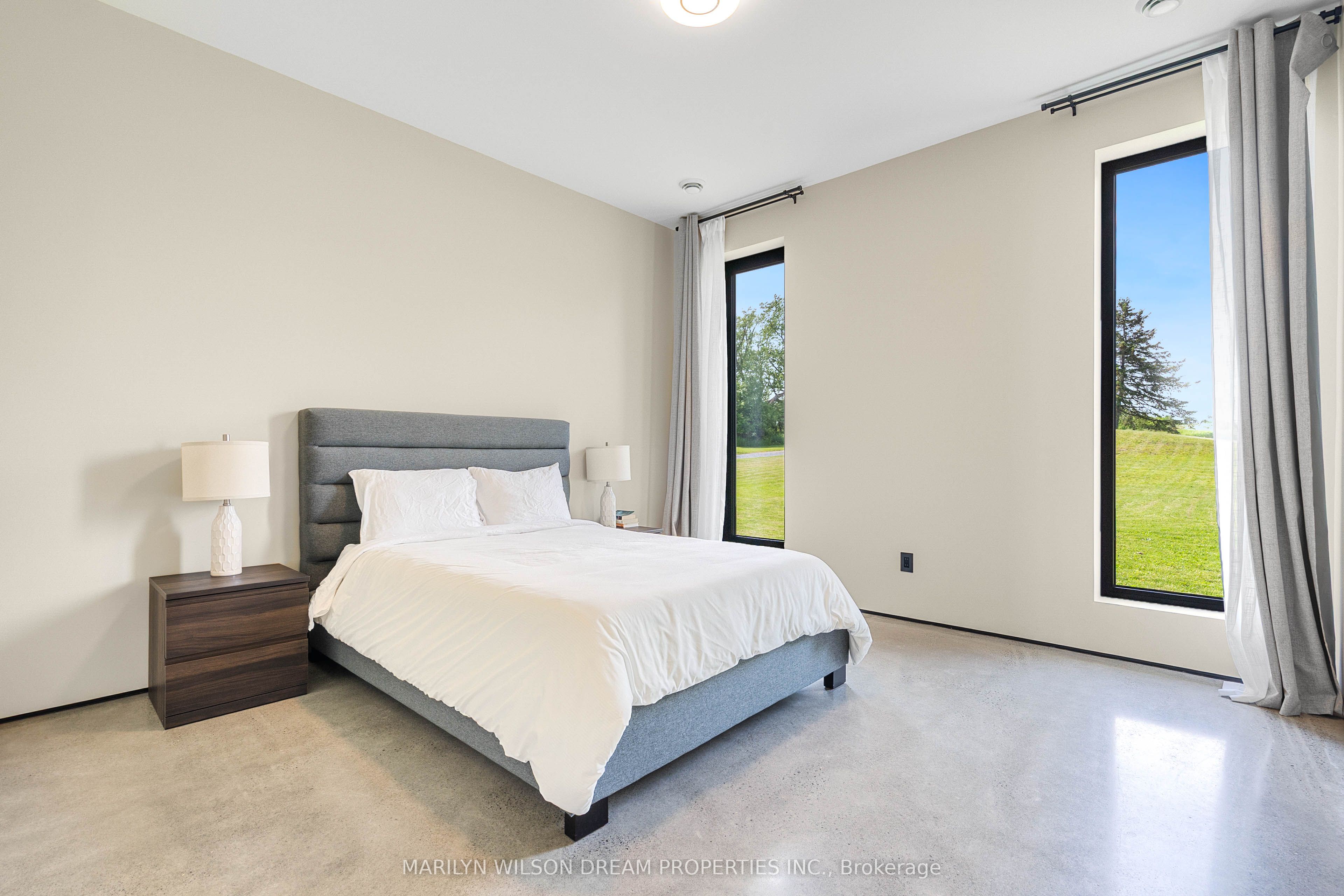2486 Howe Island Drive Property Photo 34