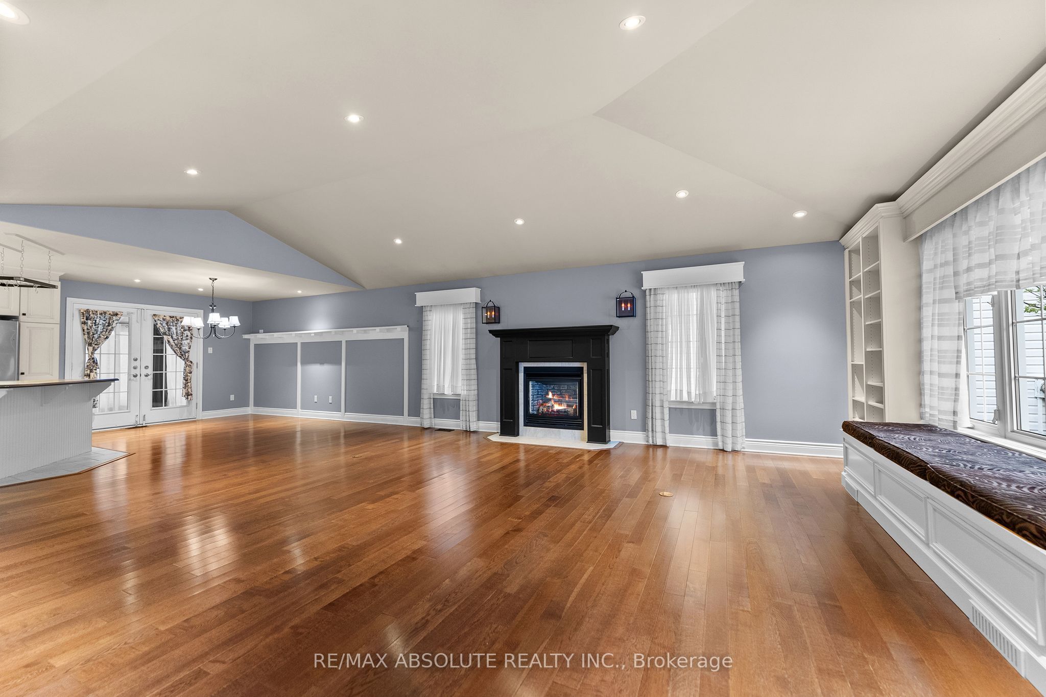 162 Dan Street Property Photo 6