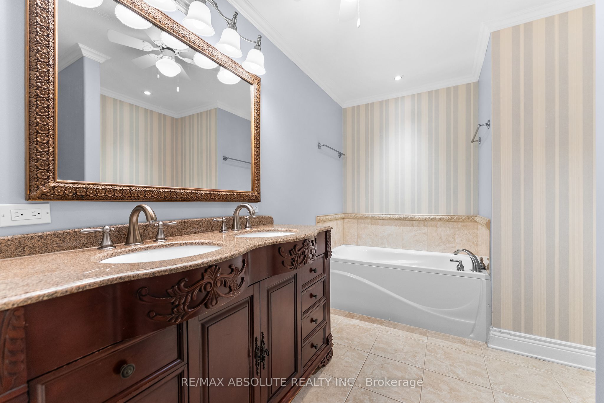 162 Dan Street Property Photo 25