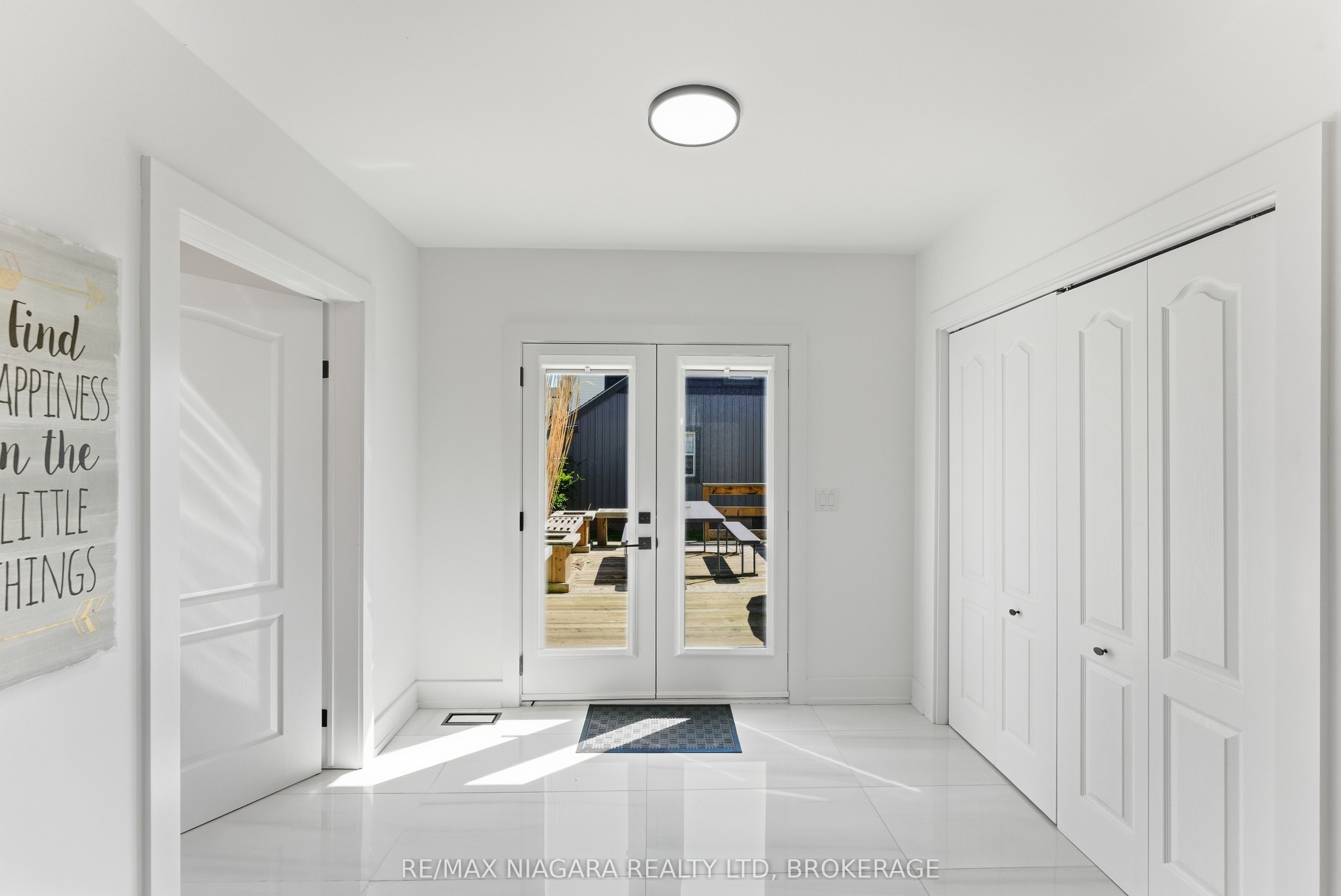 616 Lakeshore Road Property Photo 15