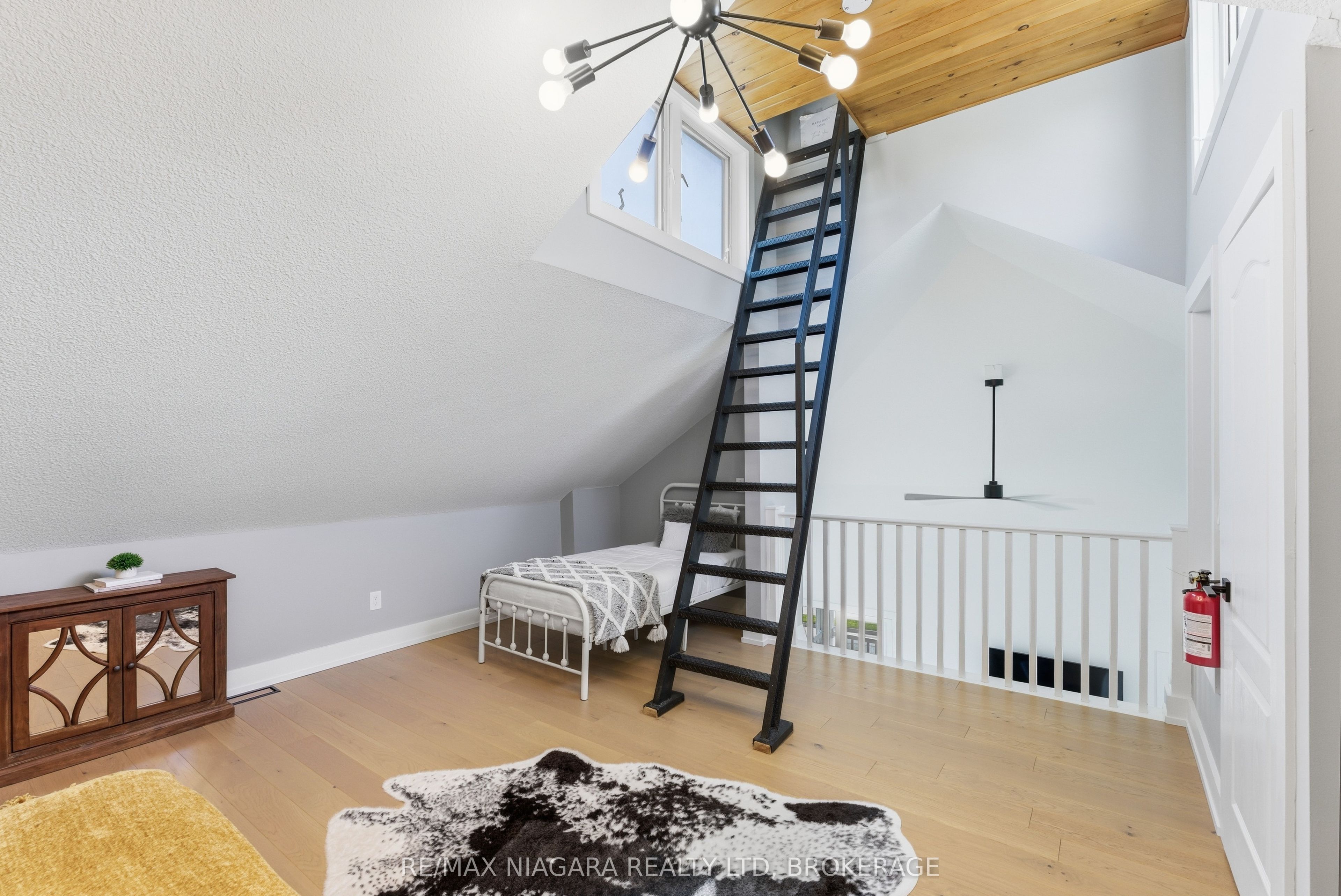 616 Lakeshore Road Property Photo 38