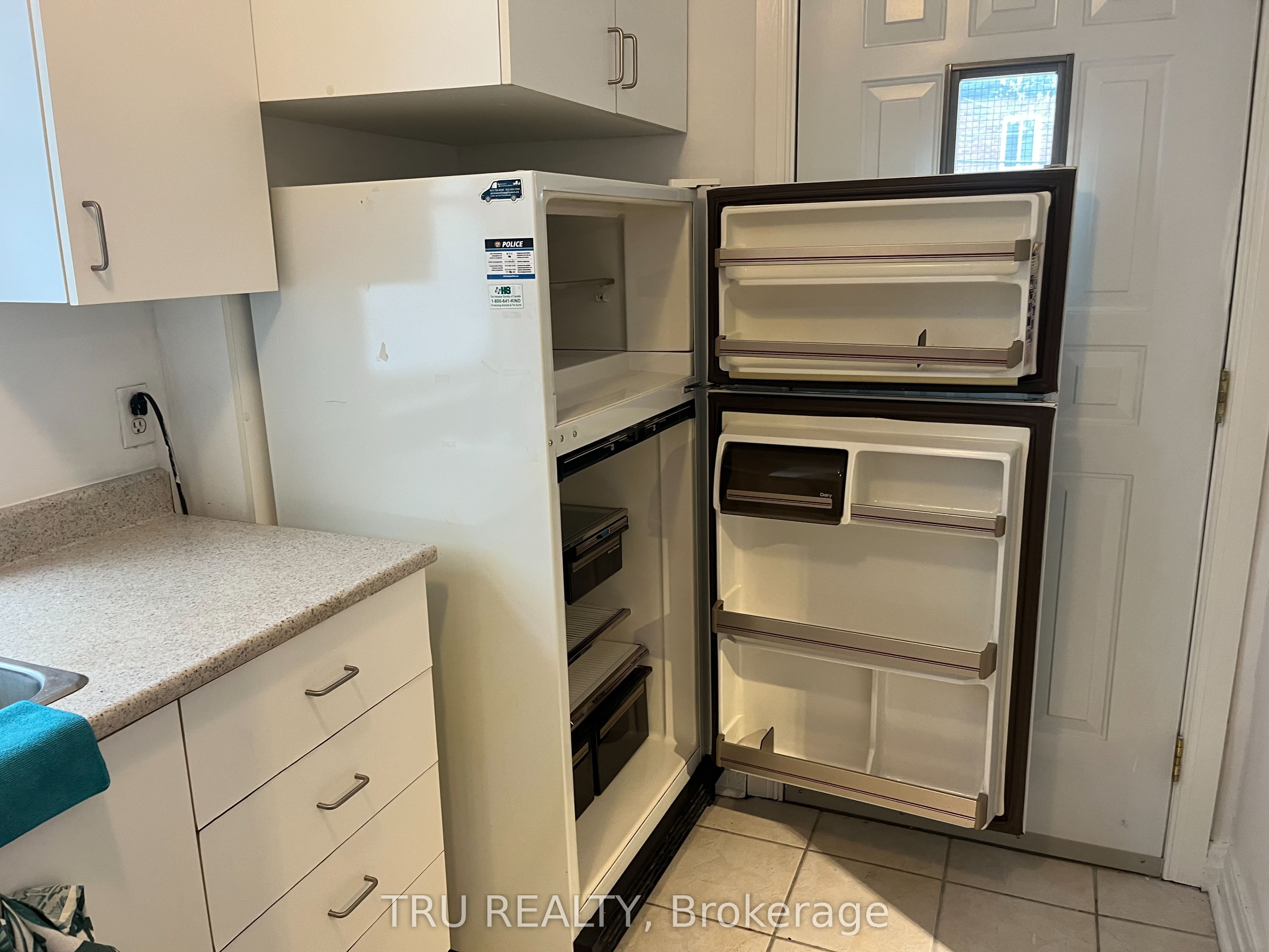 384 Blake Boulevard 3 Property Photo 11