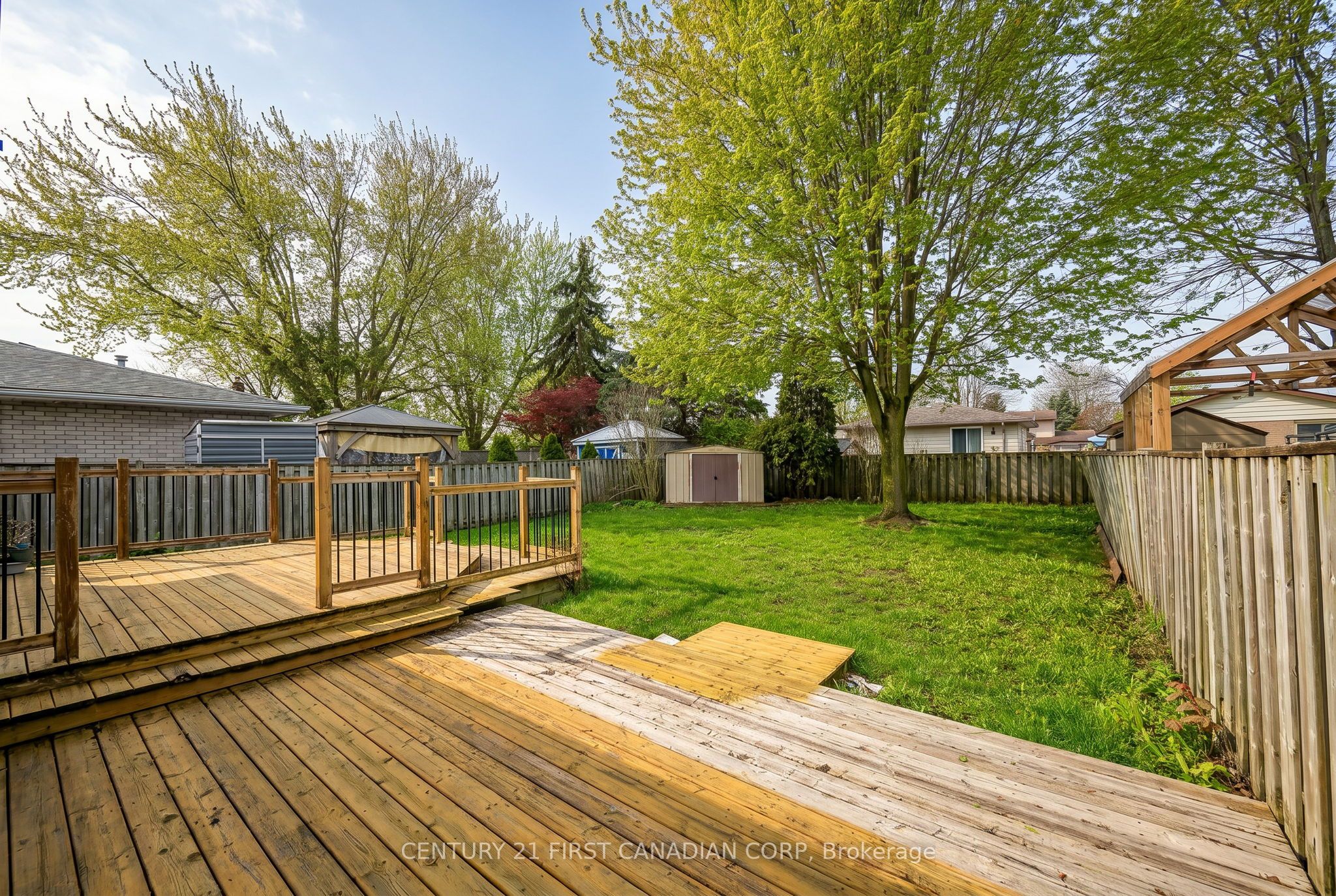 19 Clara Crescent Property Photo 3