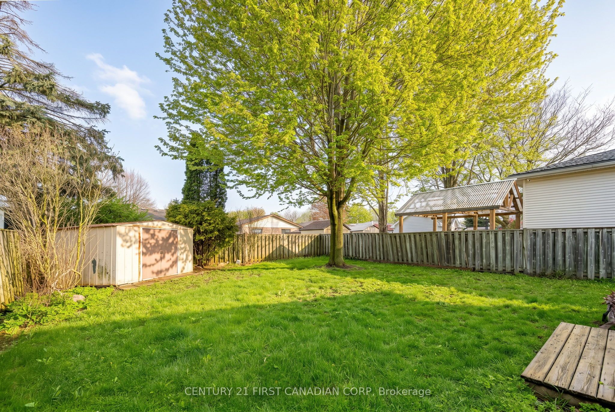19 Clara Crescent Property Photo 4
