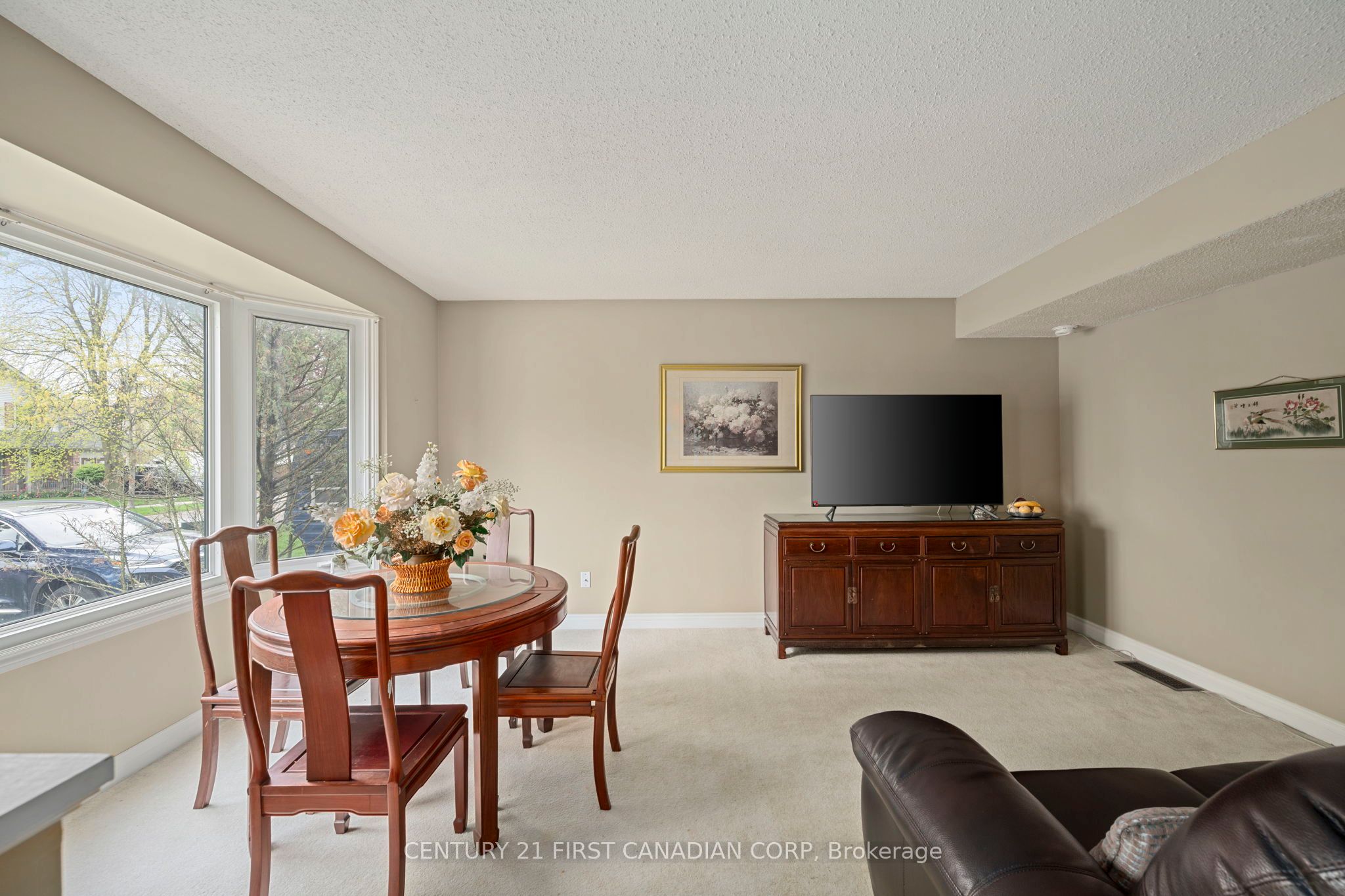 19 Clara Crescent Property Photo 7