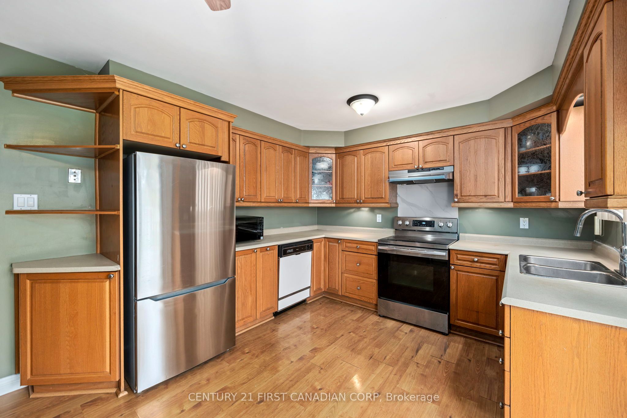 19 Clara Crescent Property Photo 13