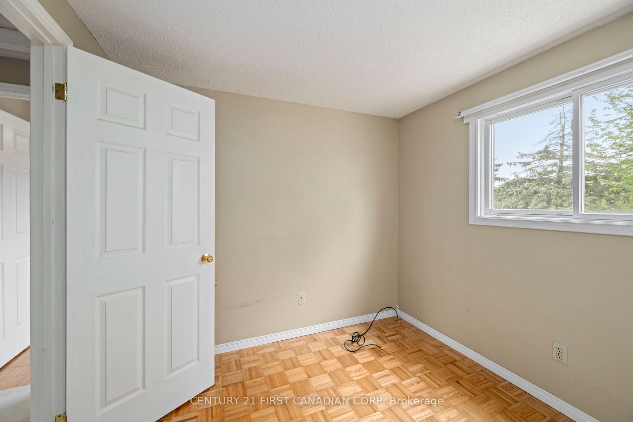 19 Clara Crescent Property Photo 21