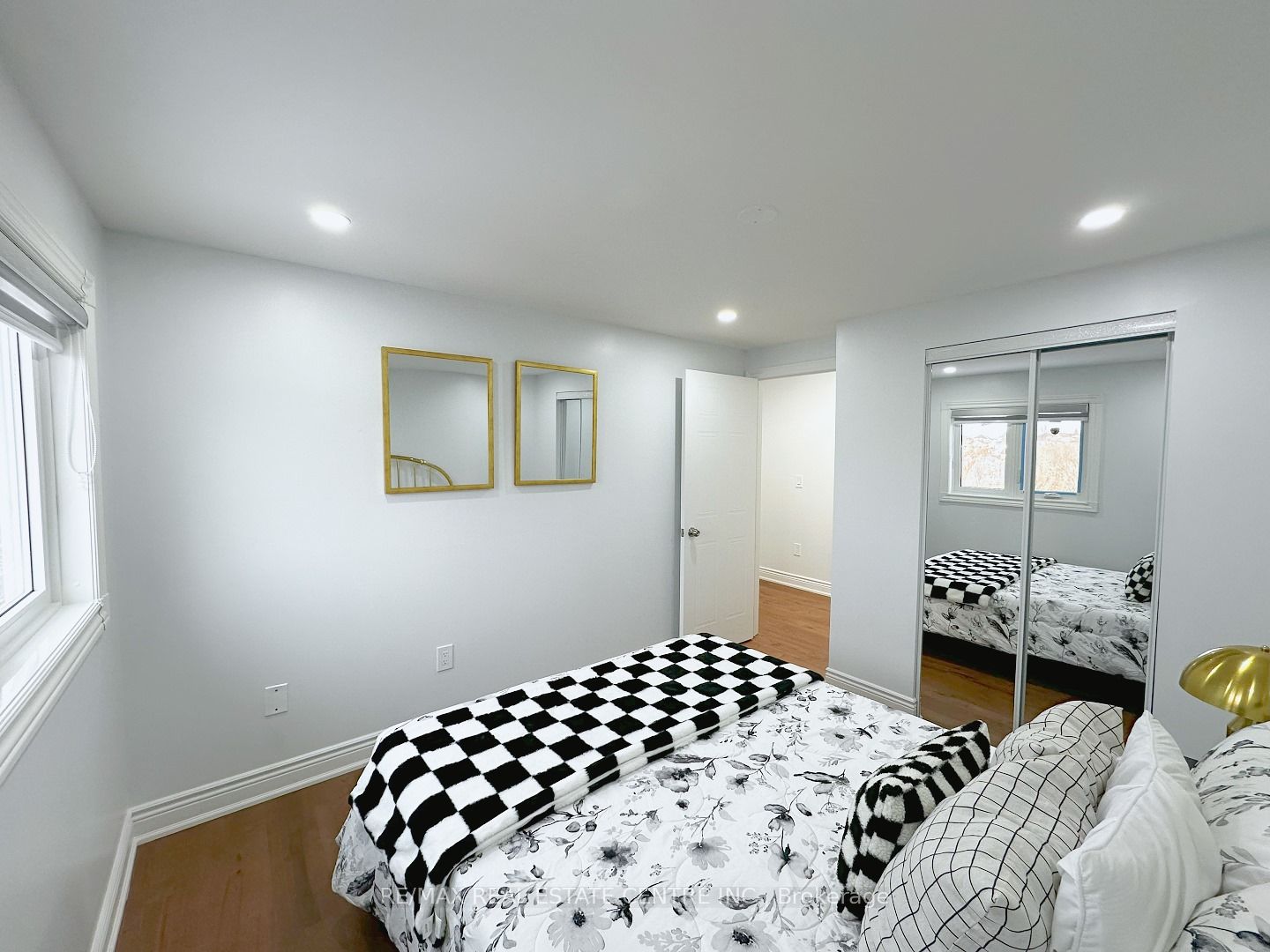 498 Bankside Drive Property Photo 17