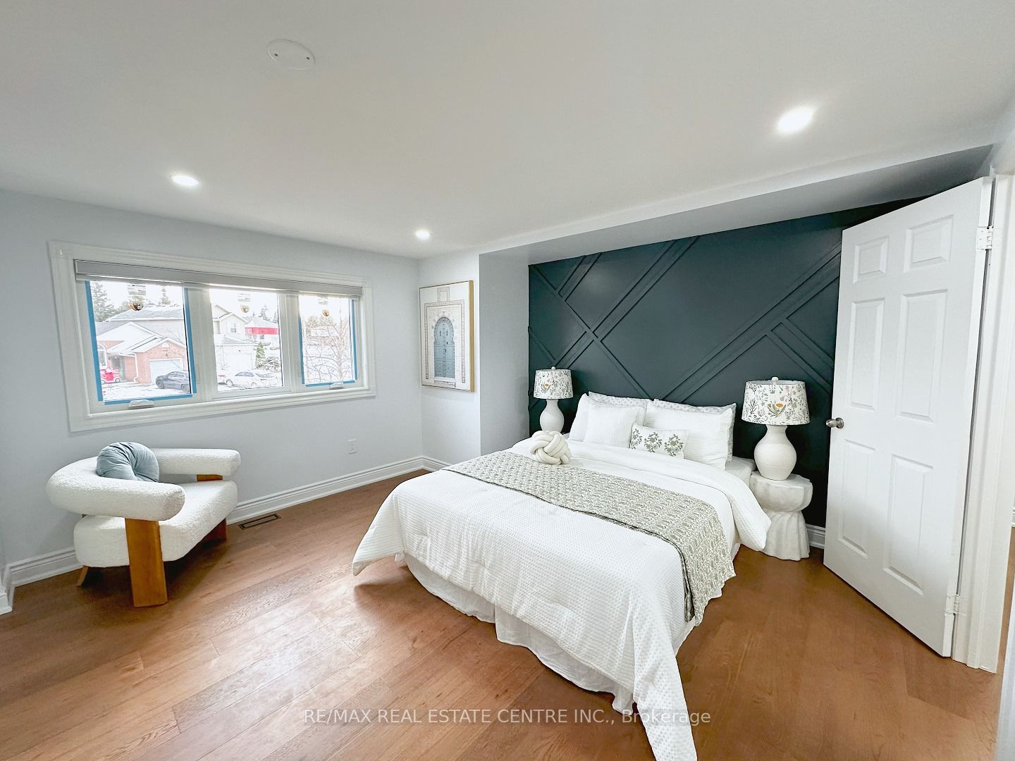 498 Bankside Drive Property Photo 19