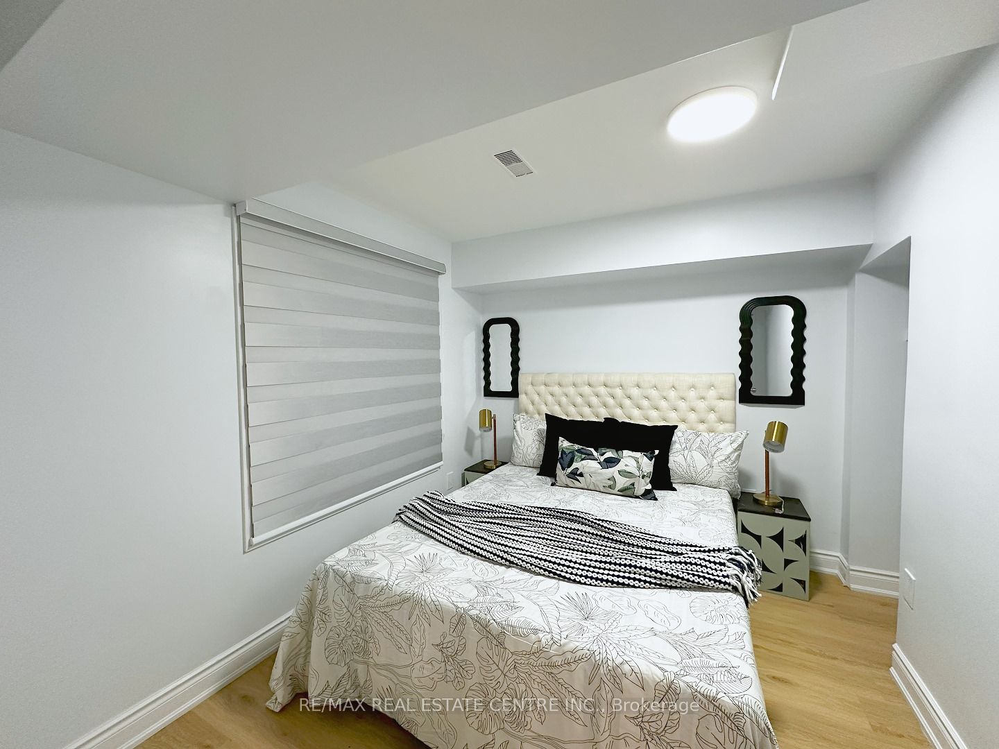 498 Bankside Drive Property Photo 27
