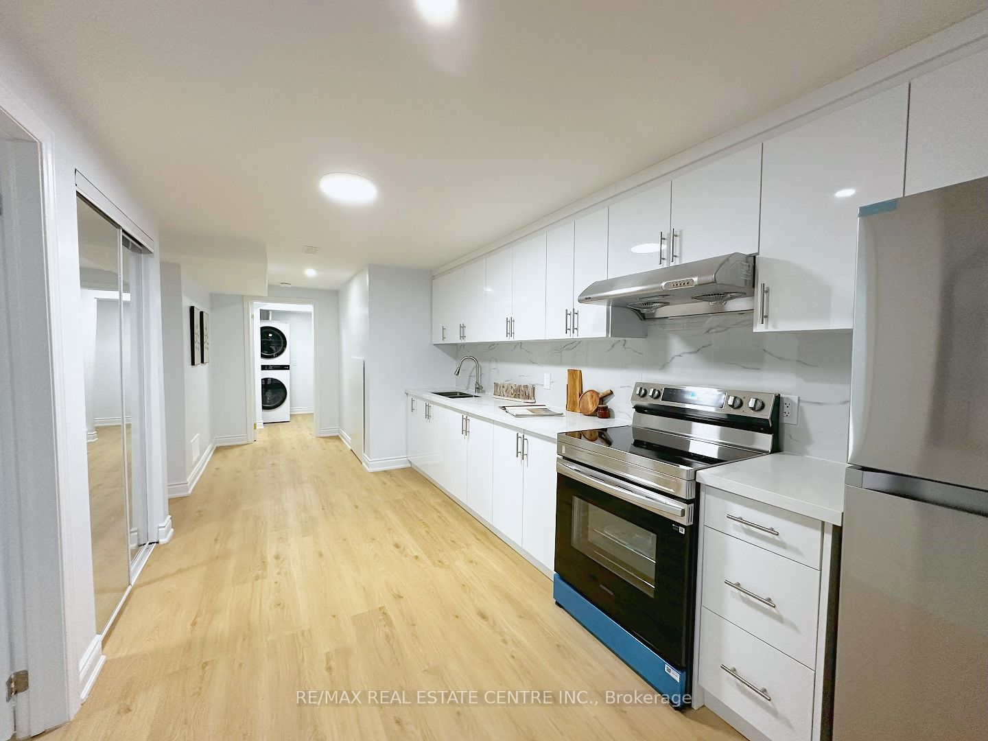 498 Bankside Drive Property Photo 34