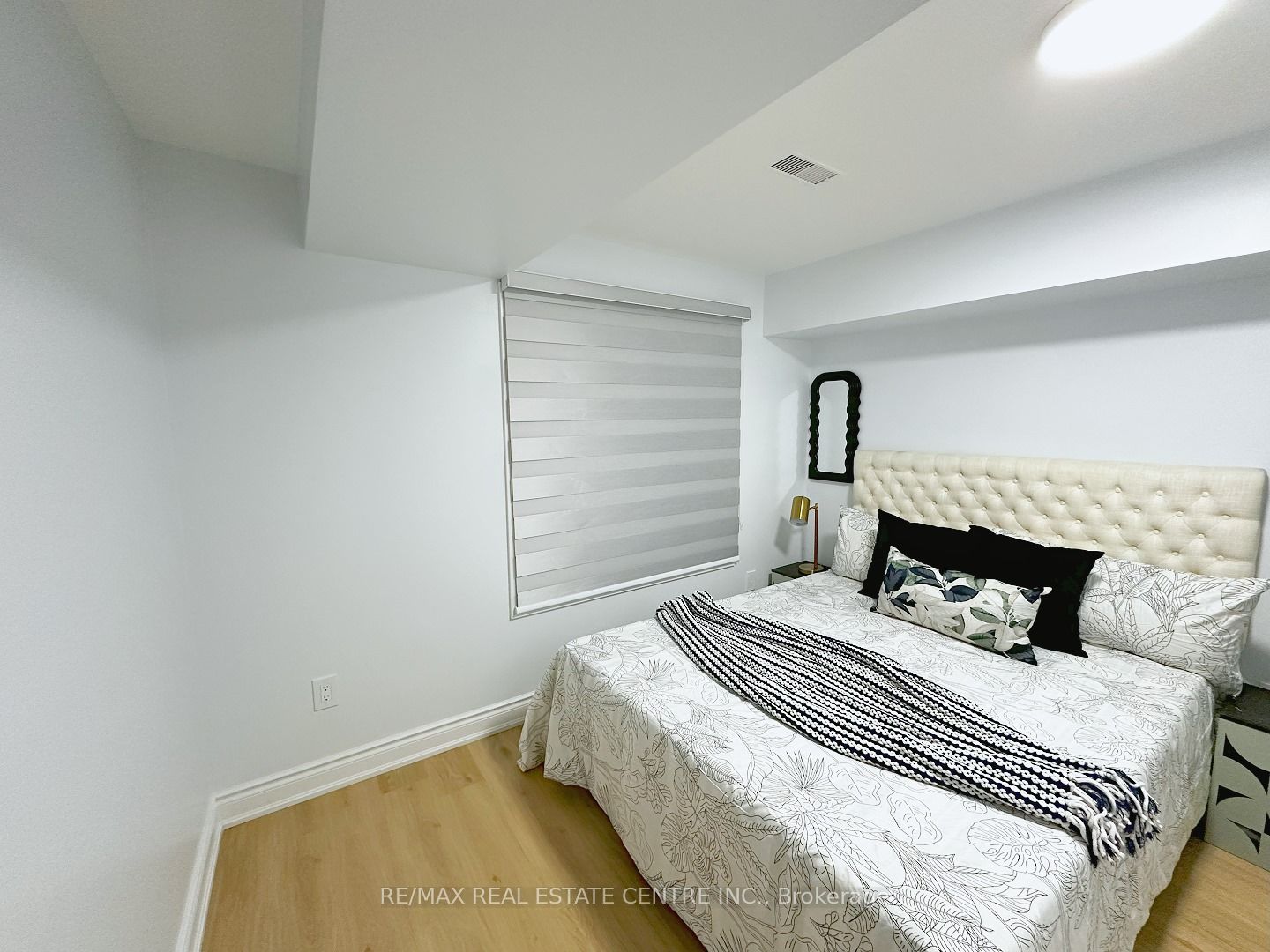 498 Bankside Drive Property Photo 35