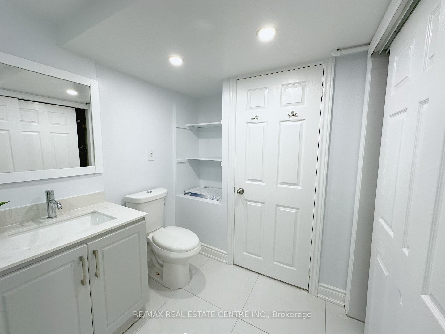 498 Bankside Drive Property Photo 39