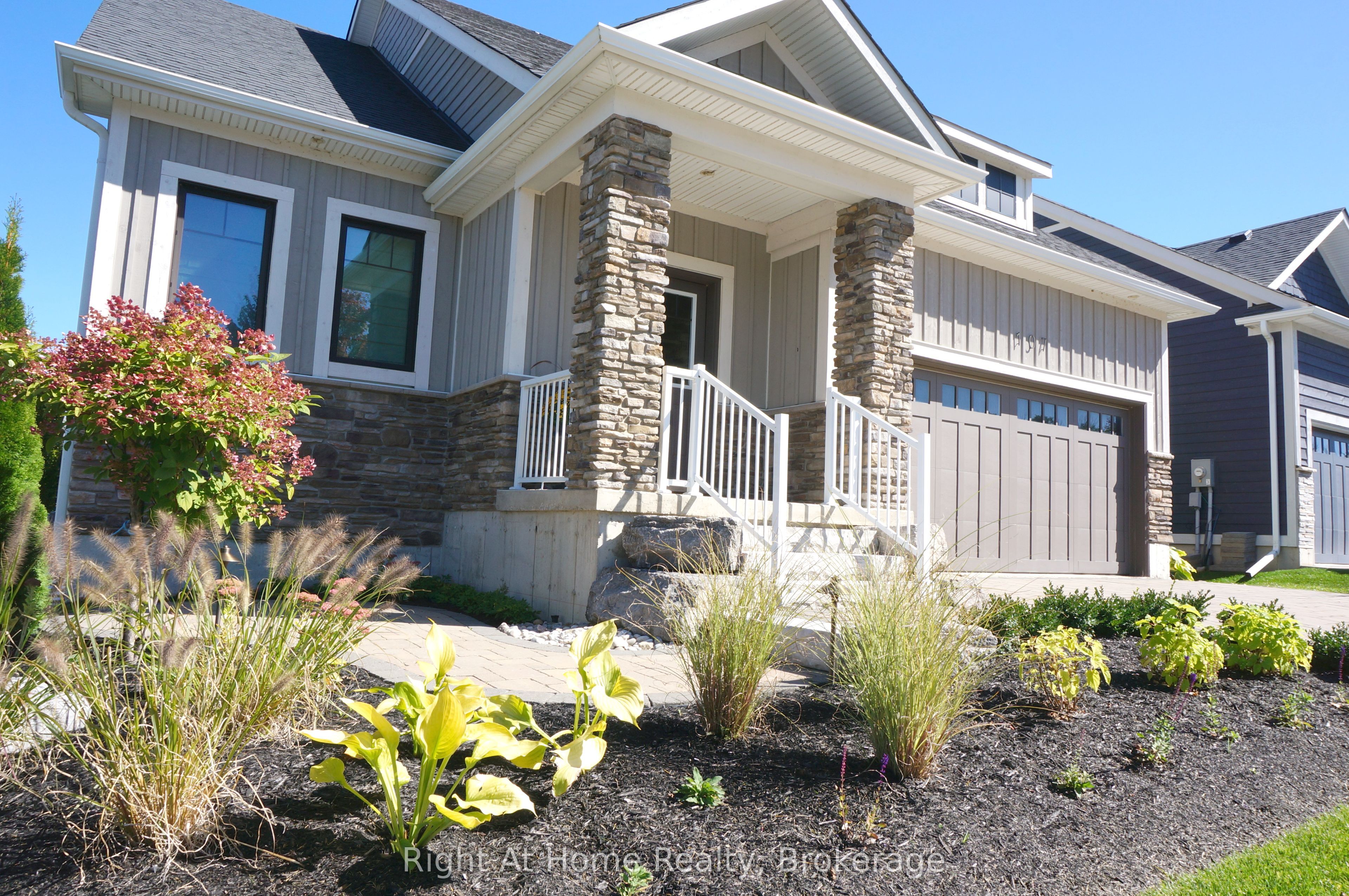 107 Beacon Drive Property Photo 3