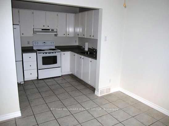 1817 Meadowbrook Road 111 Property Photo 3