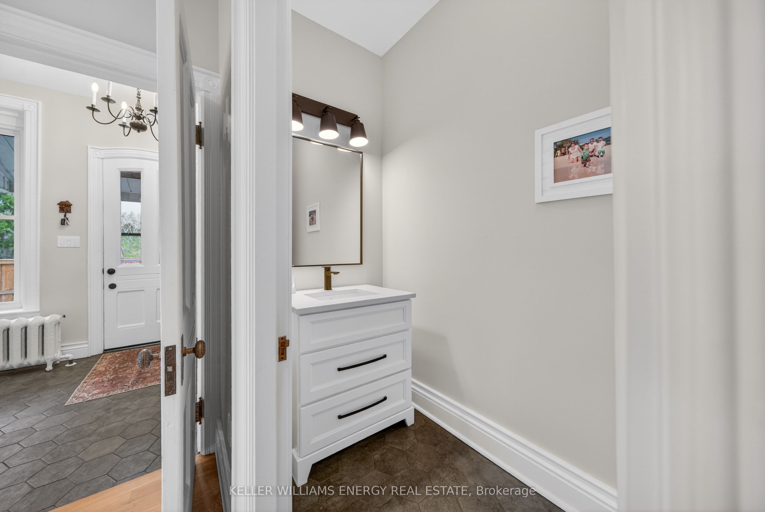 4 Pine Street Property Photo 23