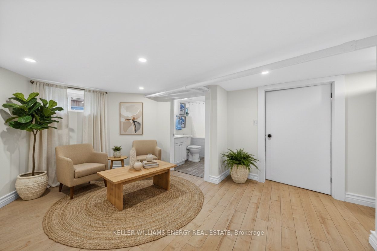 4 Pine Street Property Photo 43