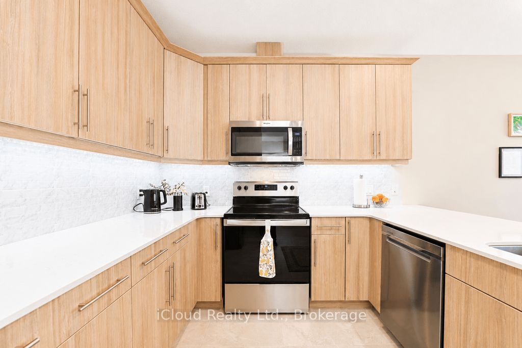 745 Chelton Road 40 Property Photo 24