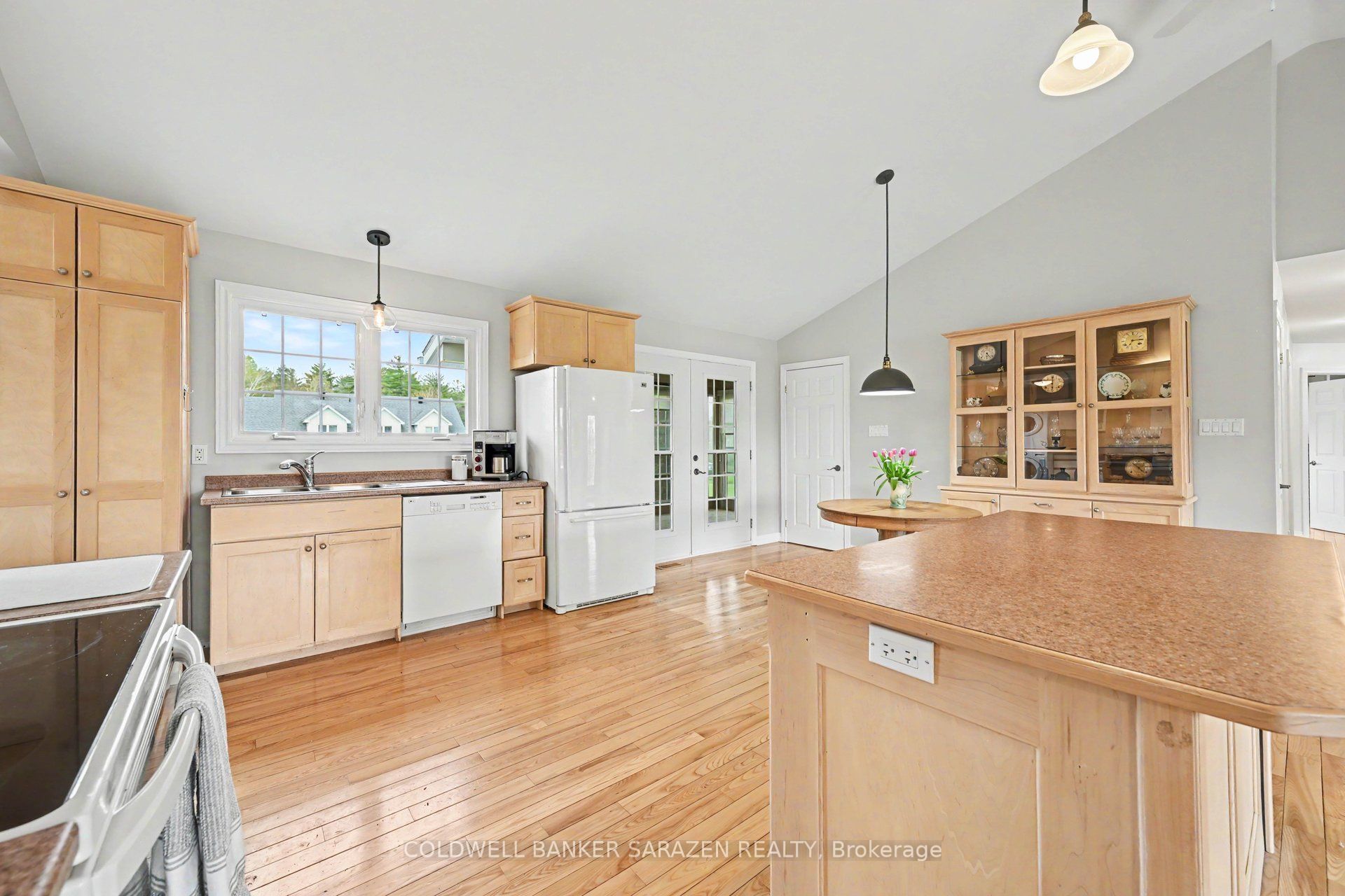 162 Erindale Avenue Property Photo 14
