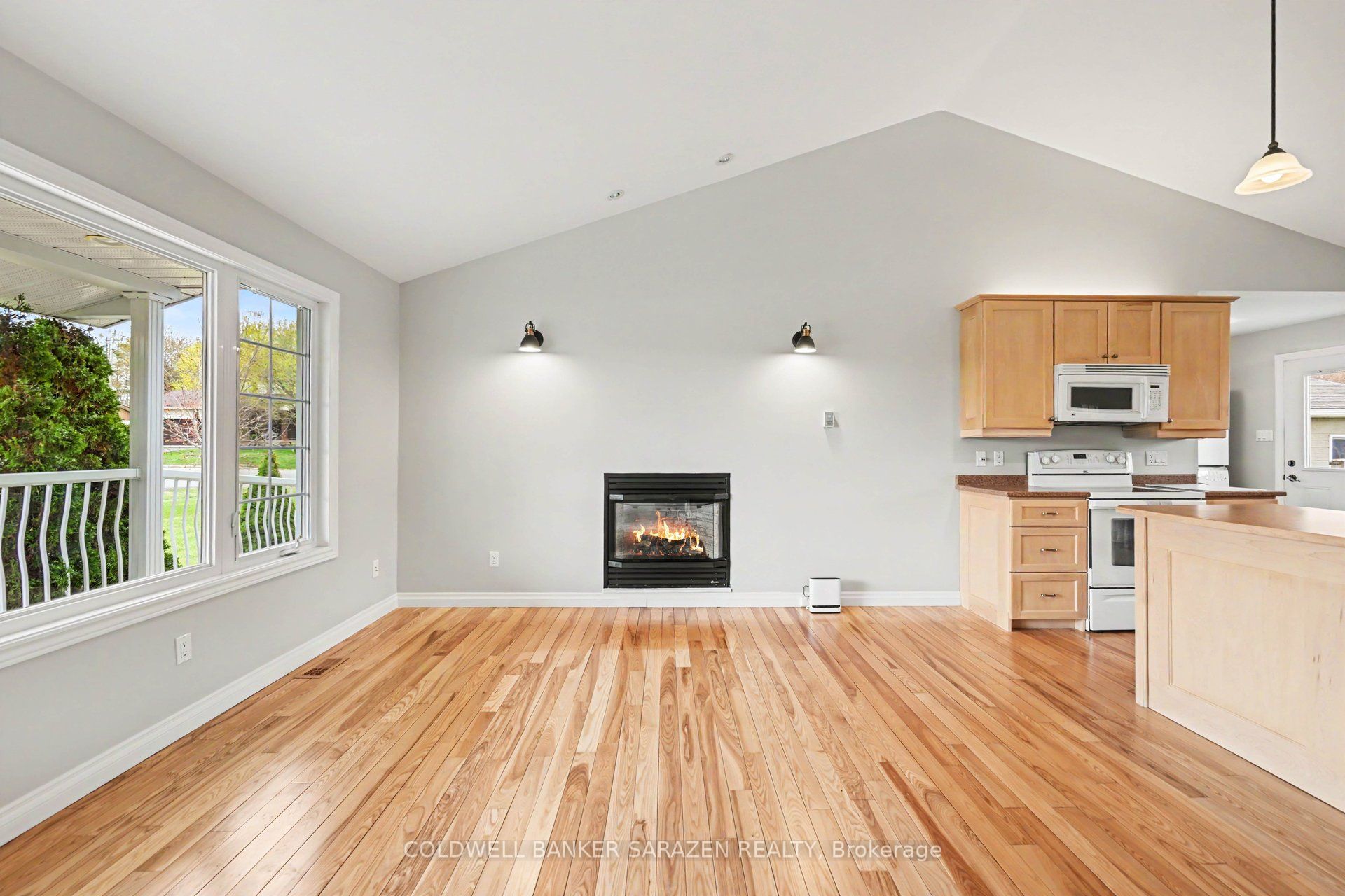 162 Erindale Avenue Property Photo 16
