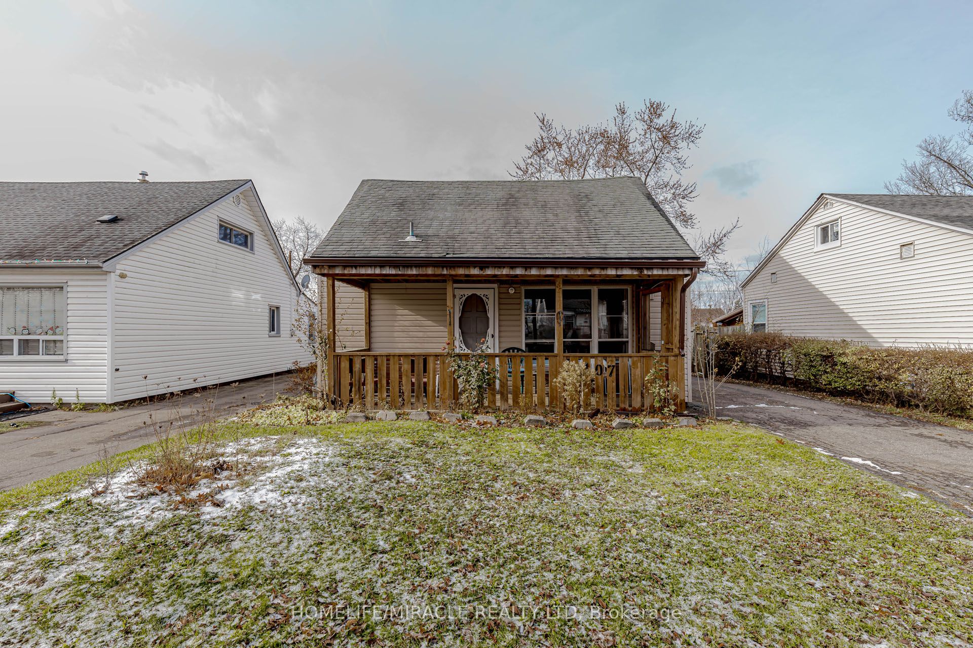 107 Dover Road Property Photo 1