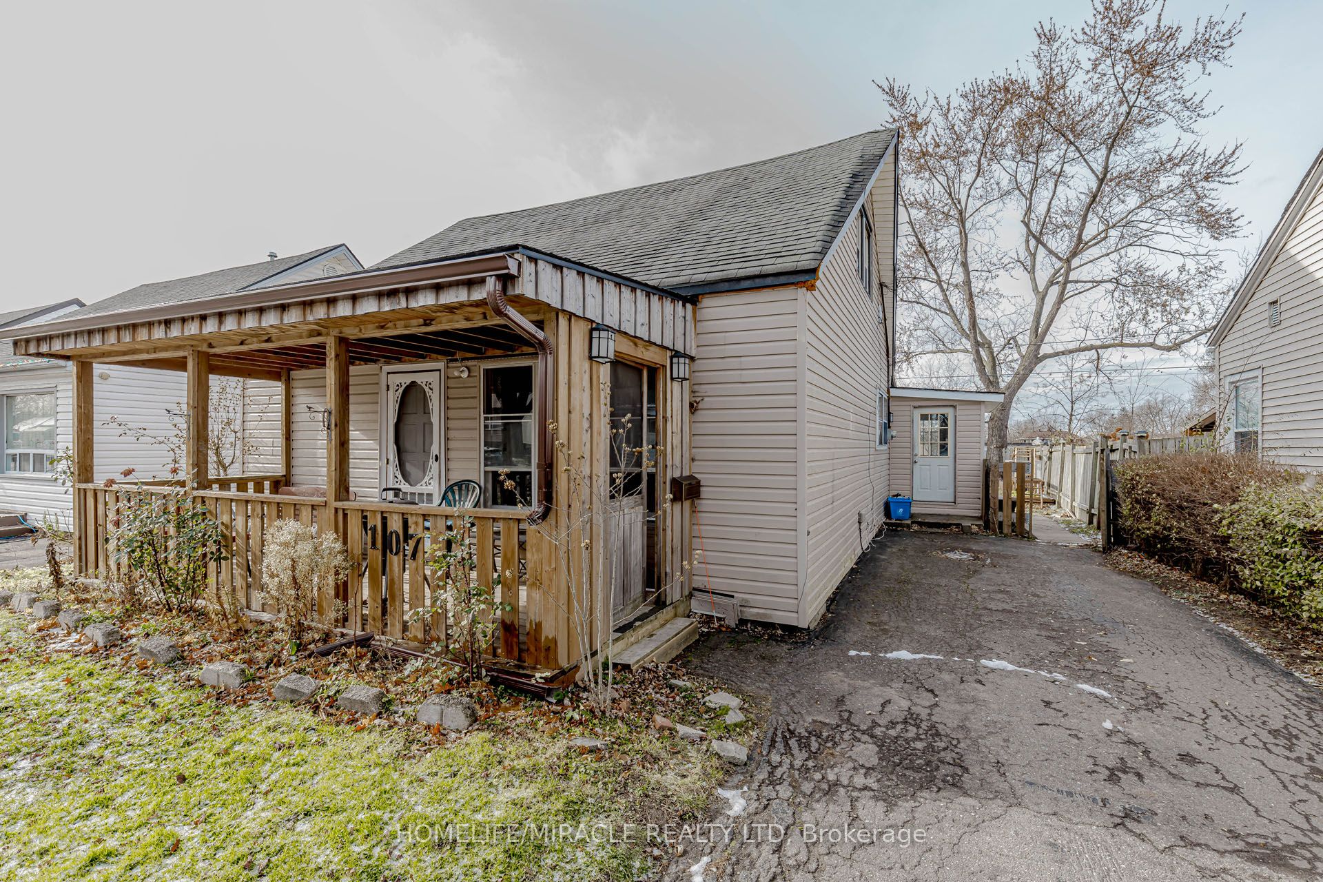107 Dover Road Property Photo 2