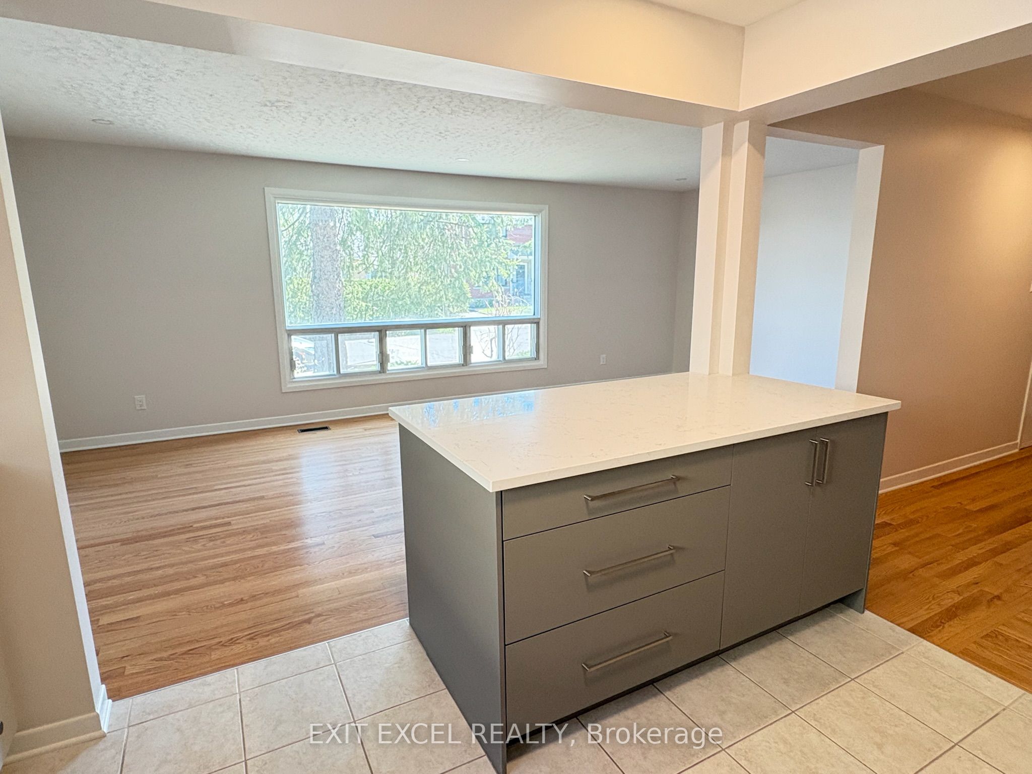 816 Dundee Avenue 1 Property Photo 5