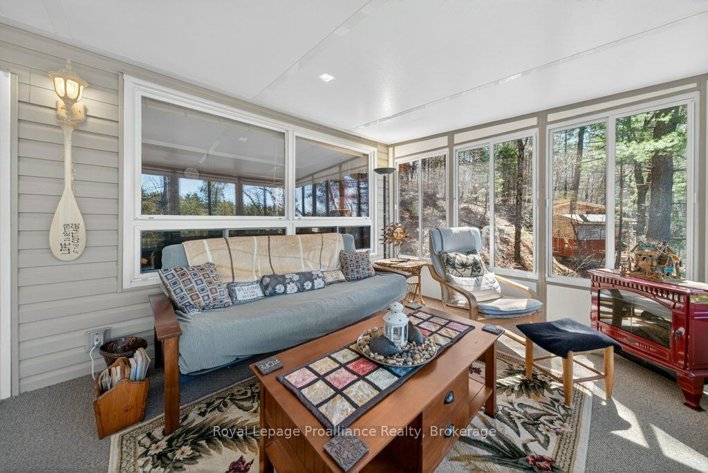 1038a Brown's Lane Property Photo 13