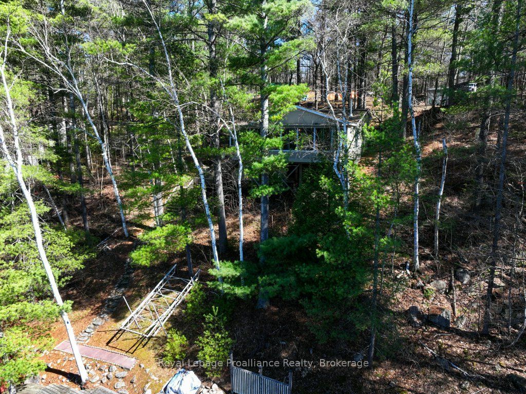 1038a Brown's Lane Property Photo 38