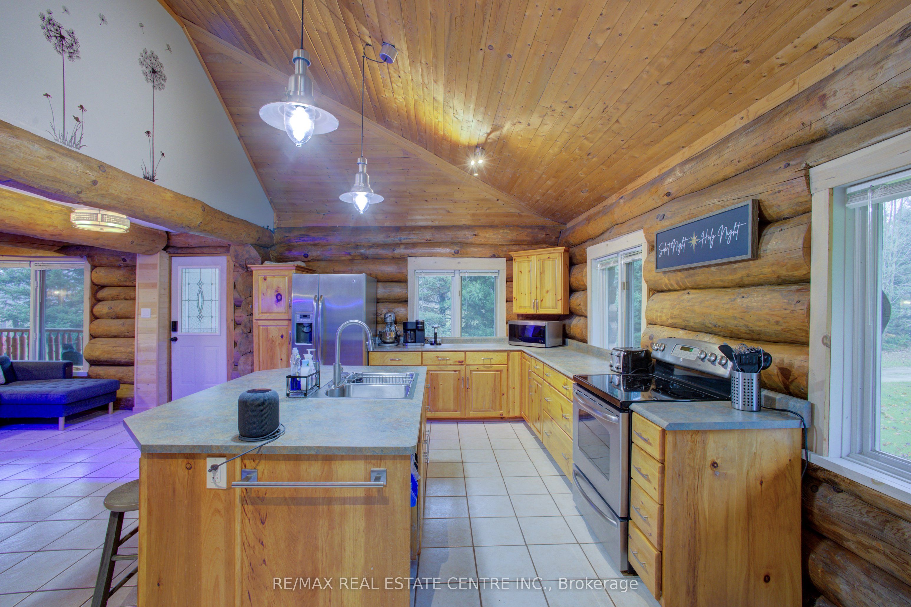 312302 6 Highway Property Photo 16