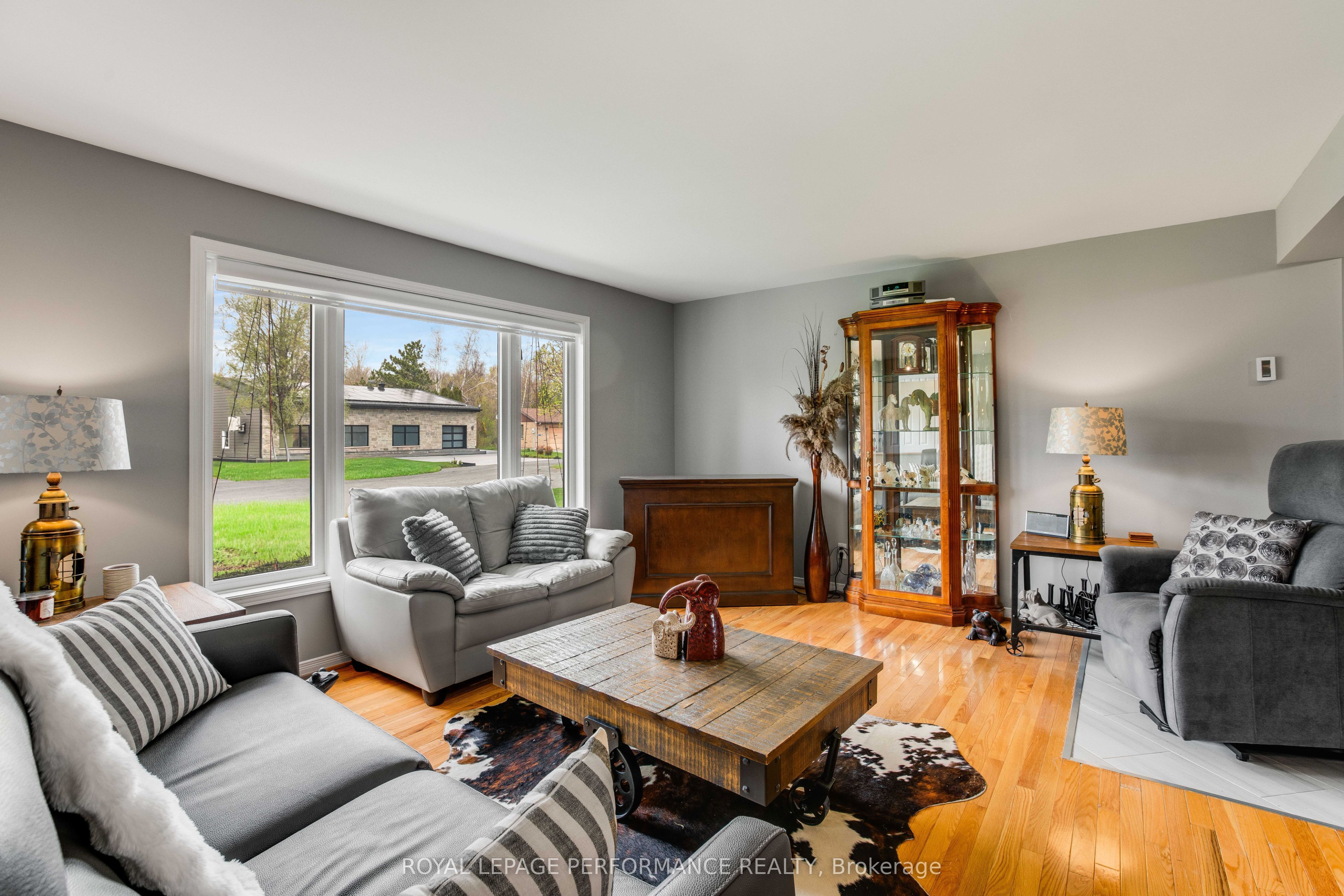 6277 Macrae Court Property Photo 4