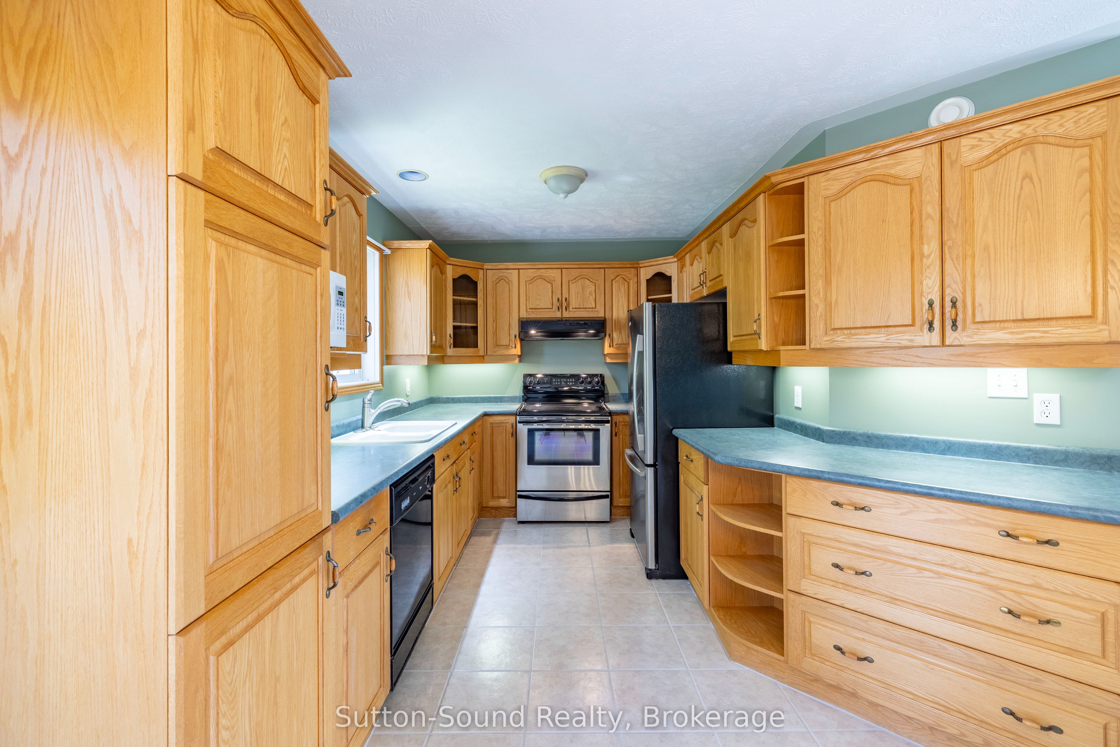 126 Alexandria Street Property Photo 8