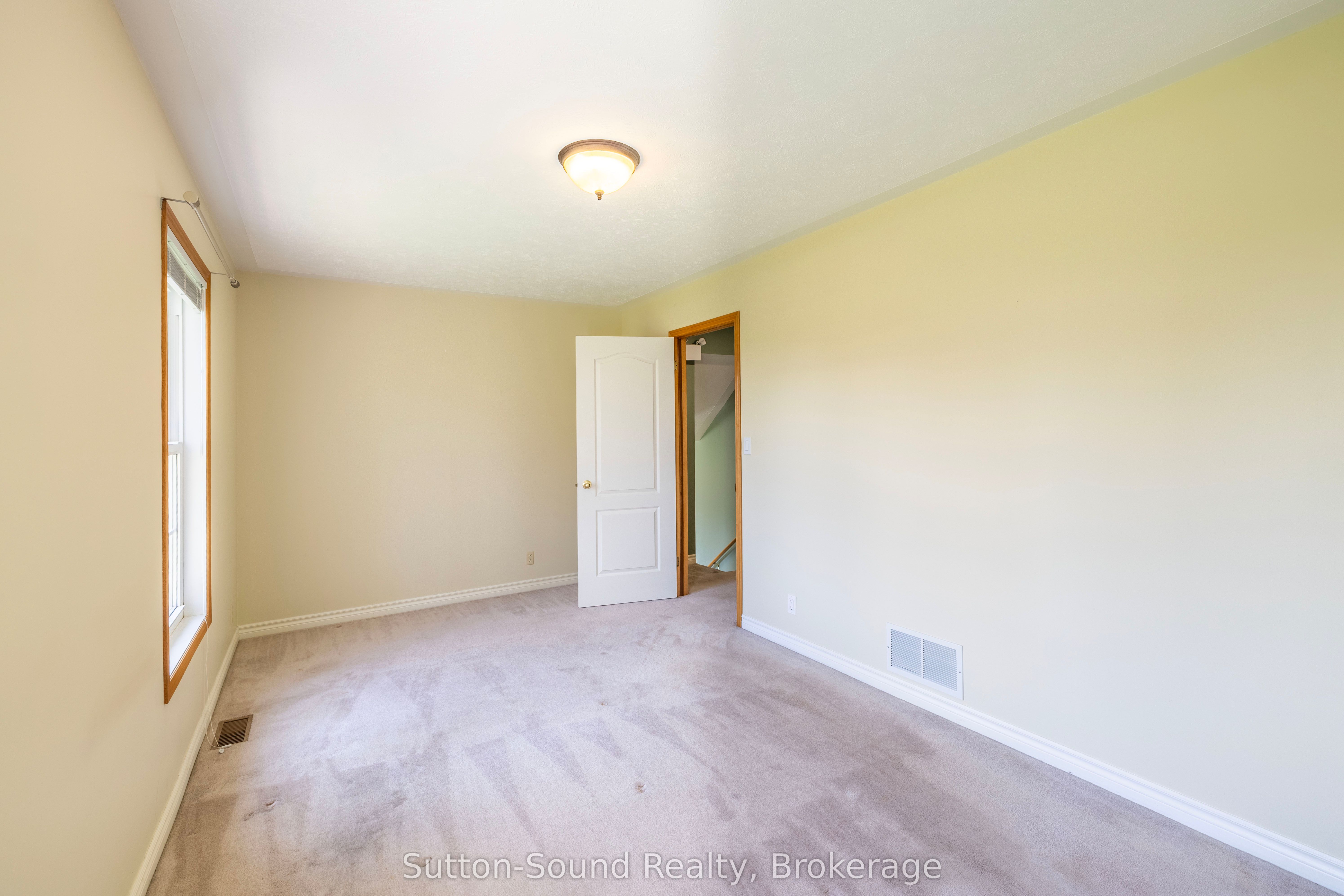 126 Alexandria Street Property Photo 11