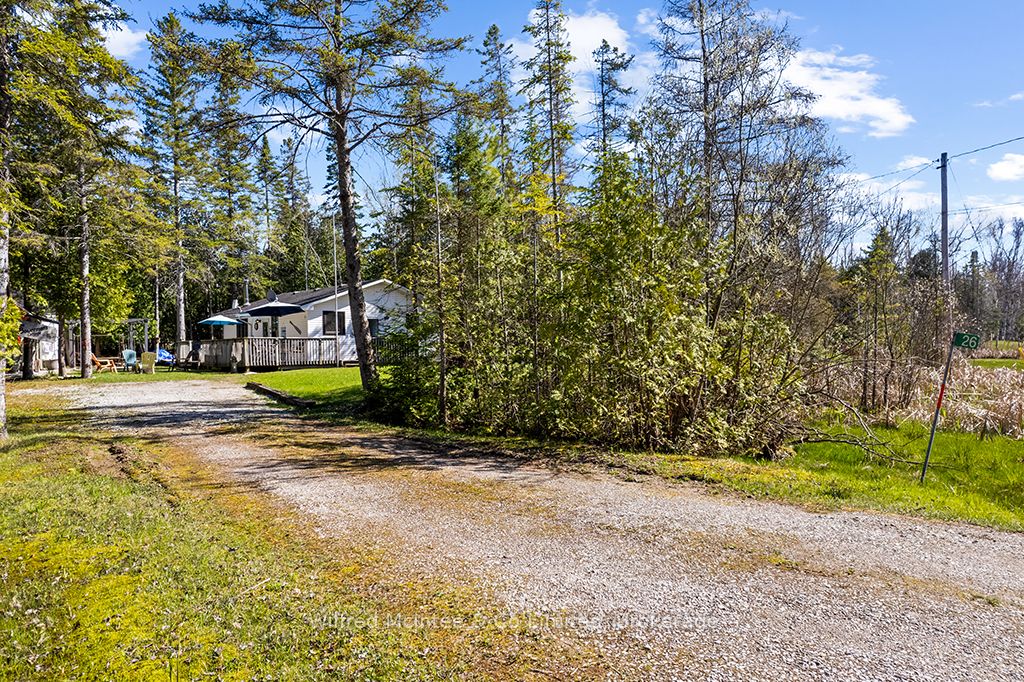 26 Thompson Avenue Property Photo 2