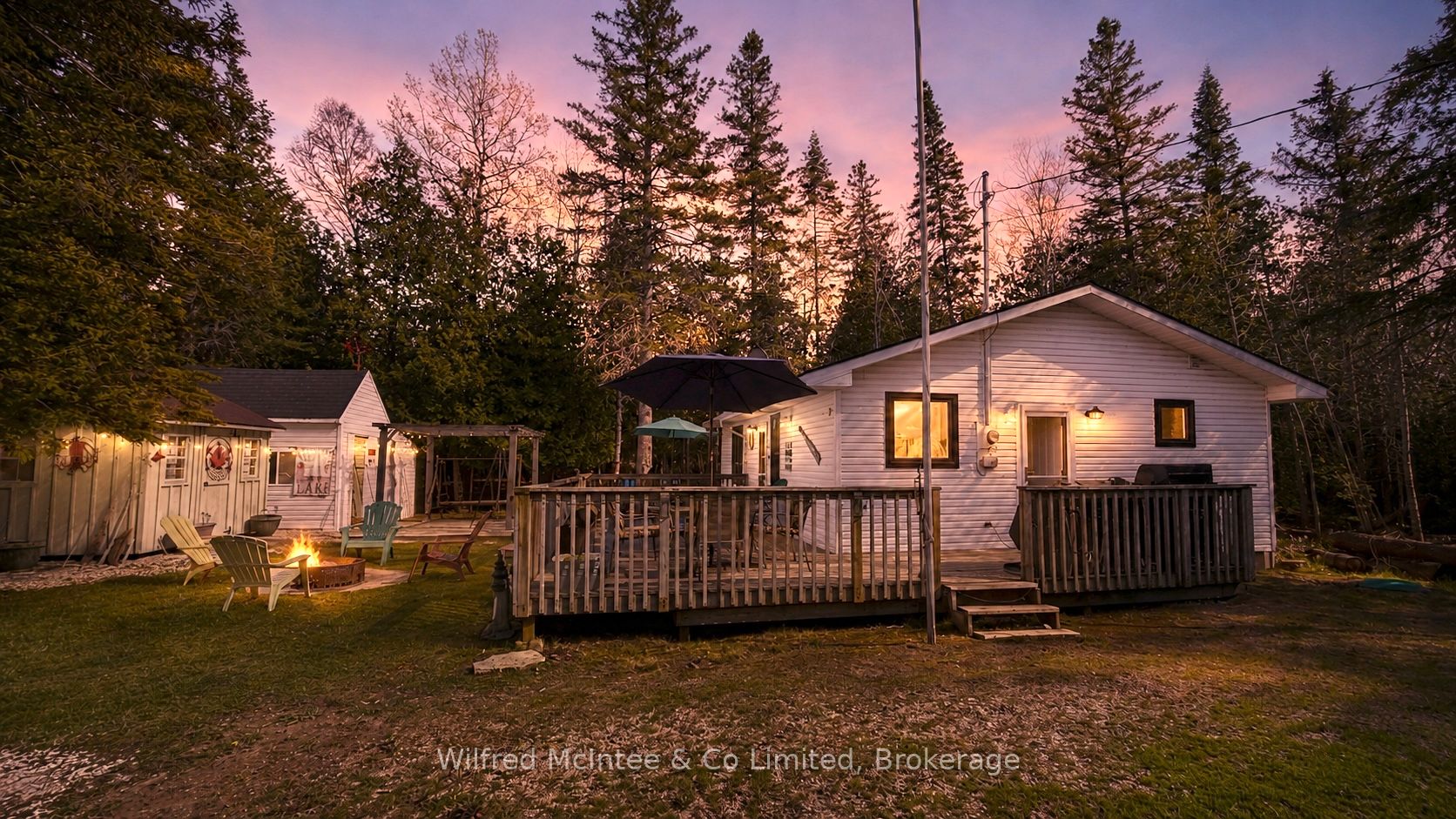 26 Thompson Avenue Property Photo 7