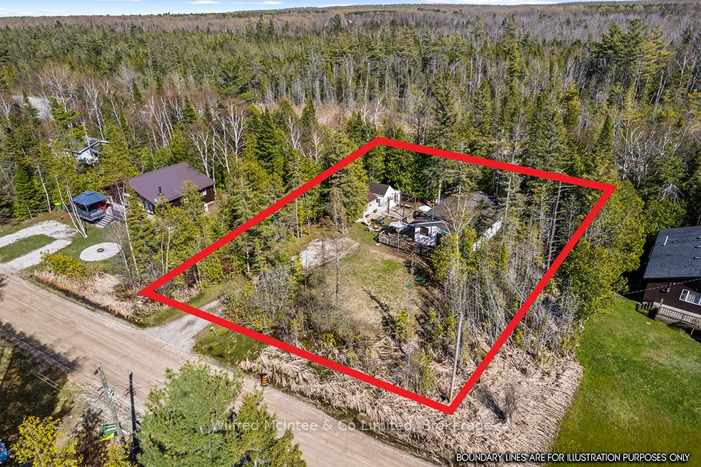 26 Thompson Avenue Property Photo 8